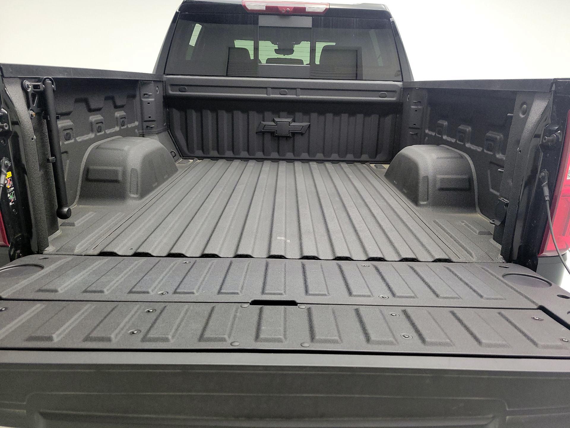 Thumbnail: 2025 Chevrolet Silverado 1500 - 19