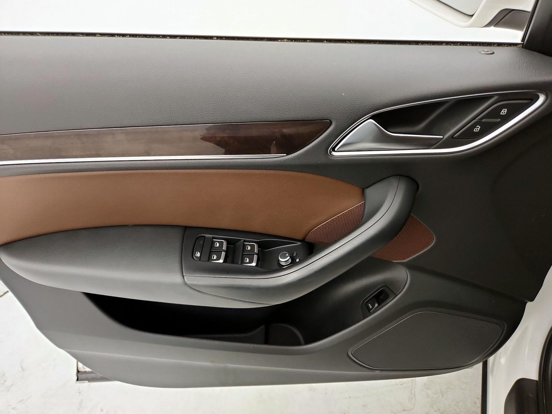 Thumbnail: 2016 Audi Q3 - 12