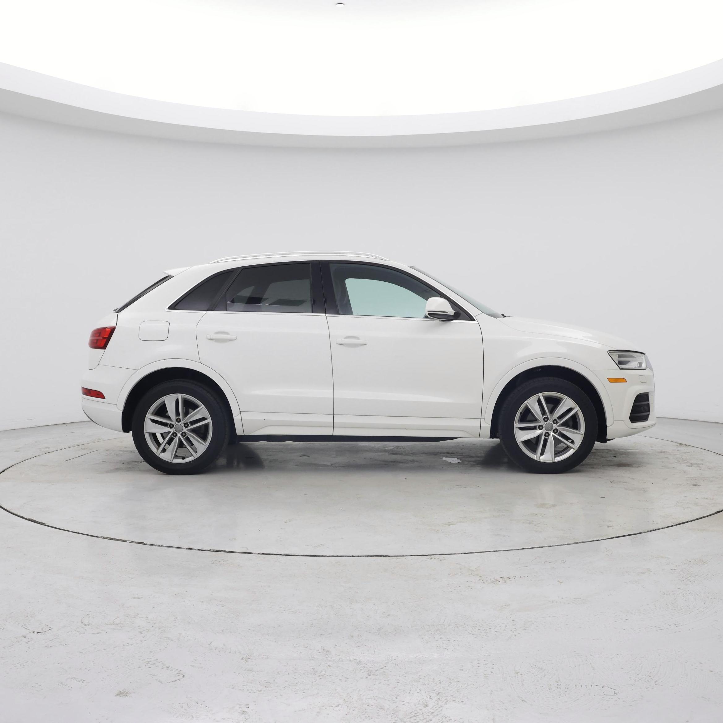 Thumbnail: 2016 Audi Q3 - 7