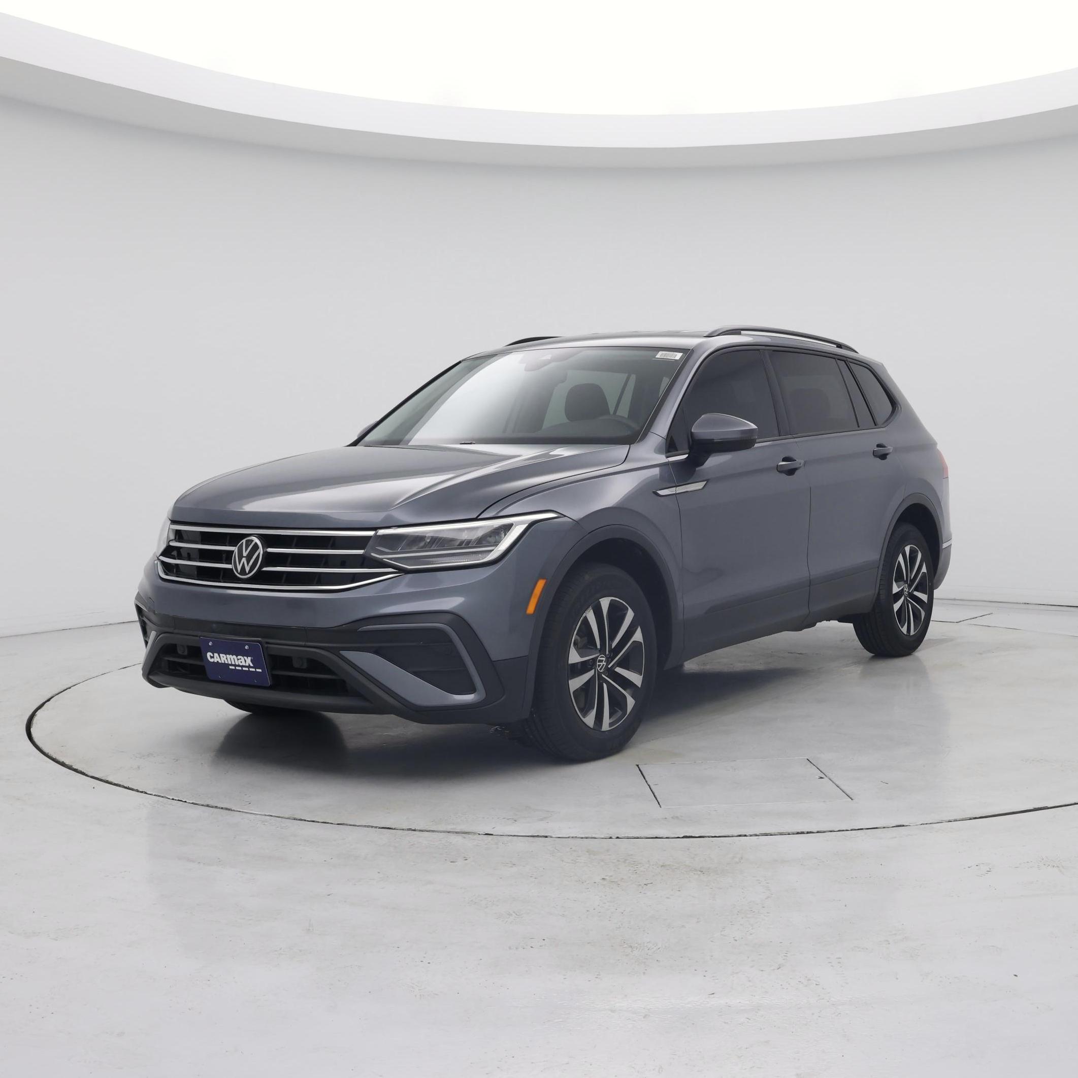 Thumbnail: 2022 Volkswagen Tiguan - 4