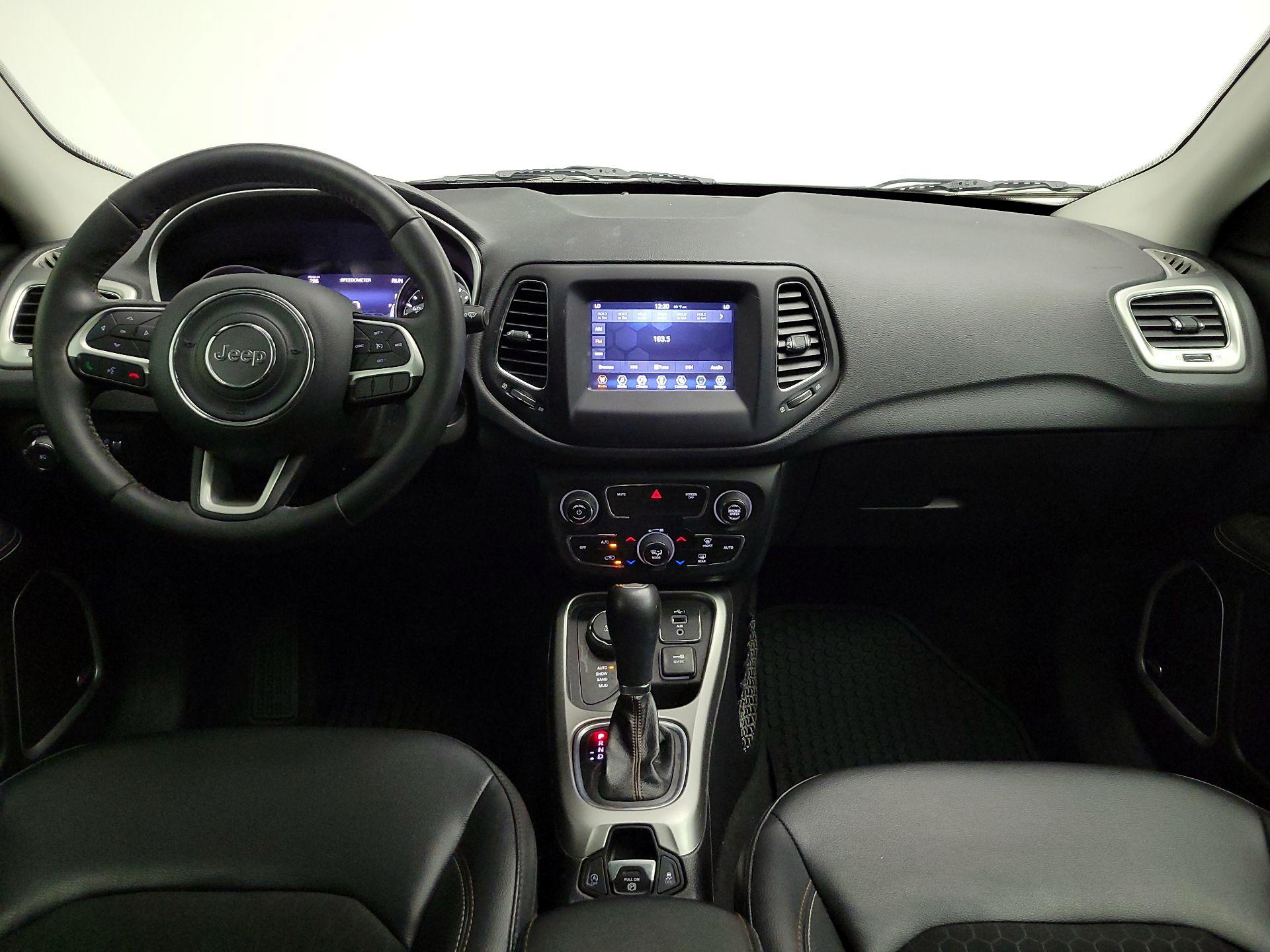 Thumbnail: 2019 Jeep Compass - 9