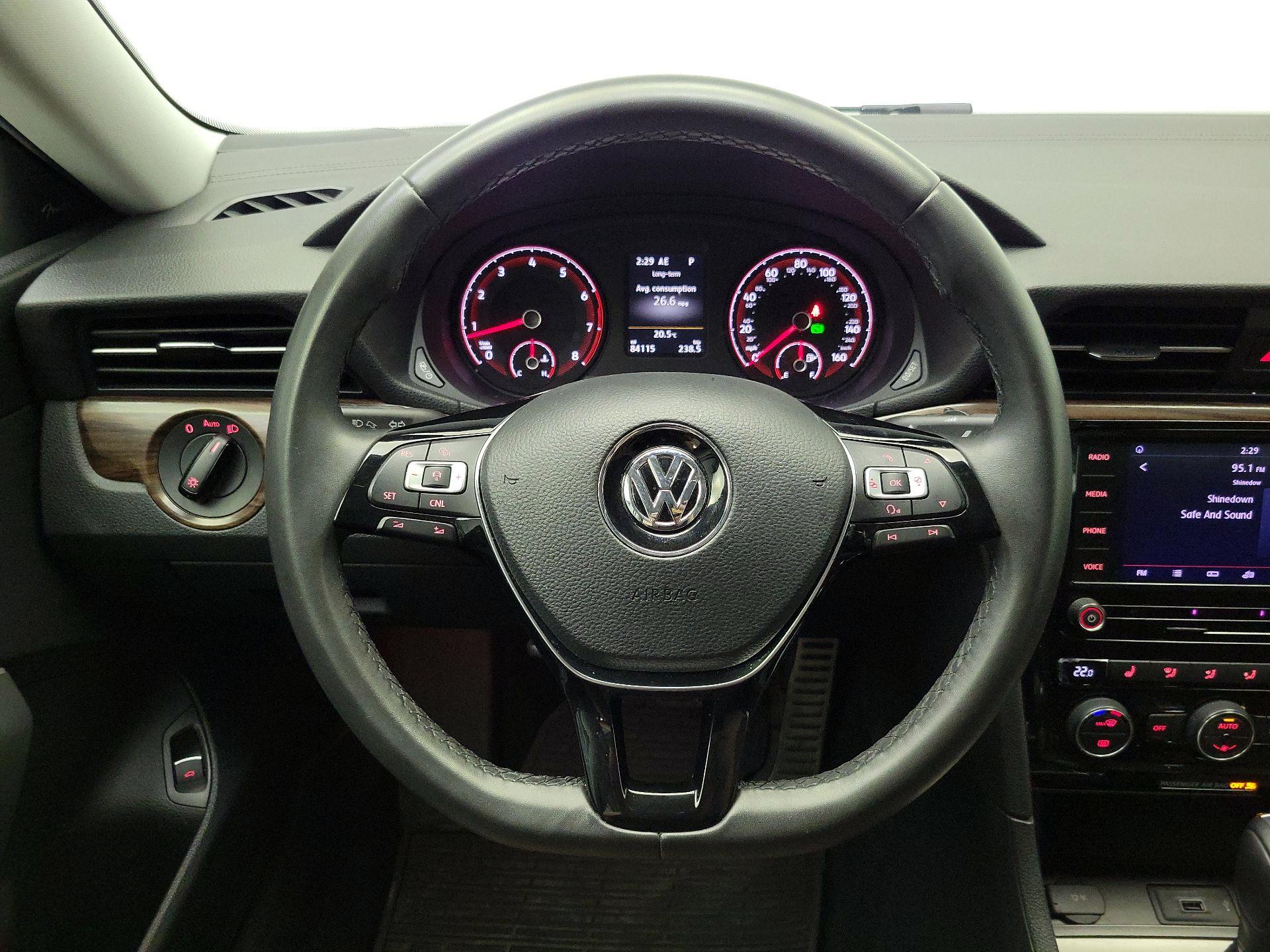 Thumbnail: 2022 Volkswagen Passat - 10