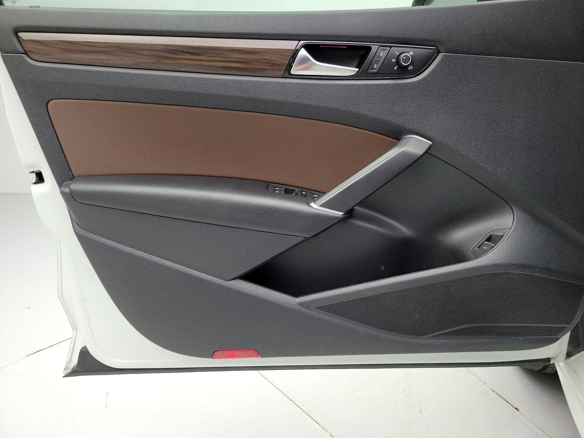Thumbnail: 2022 Volkswagen Passat - 12