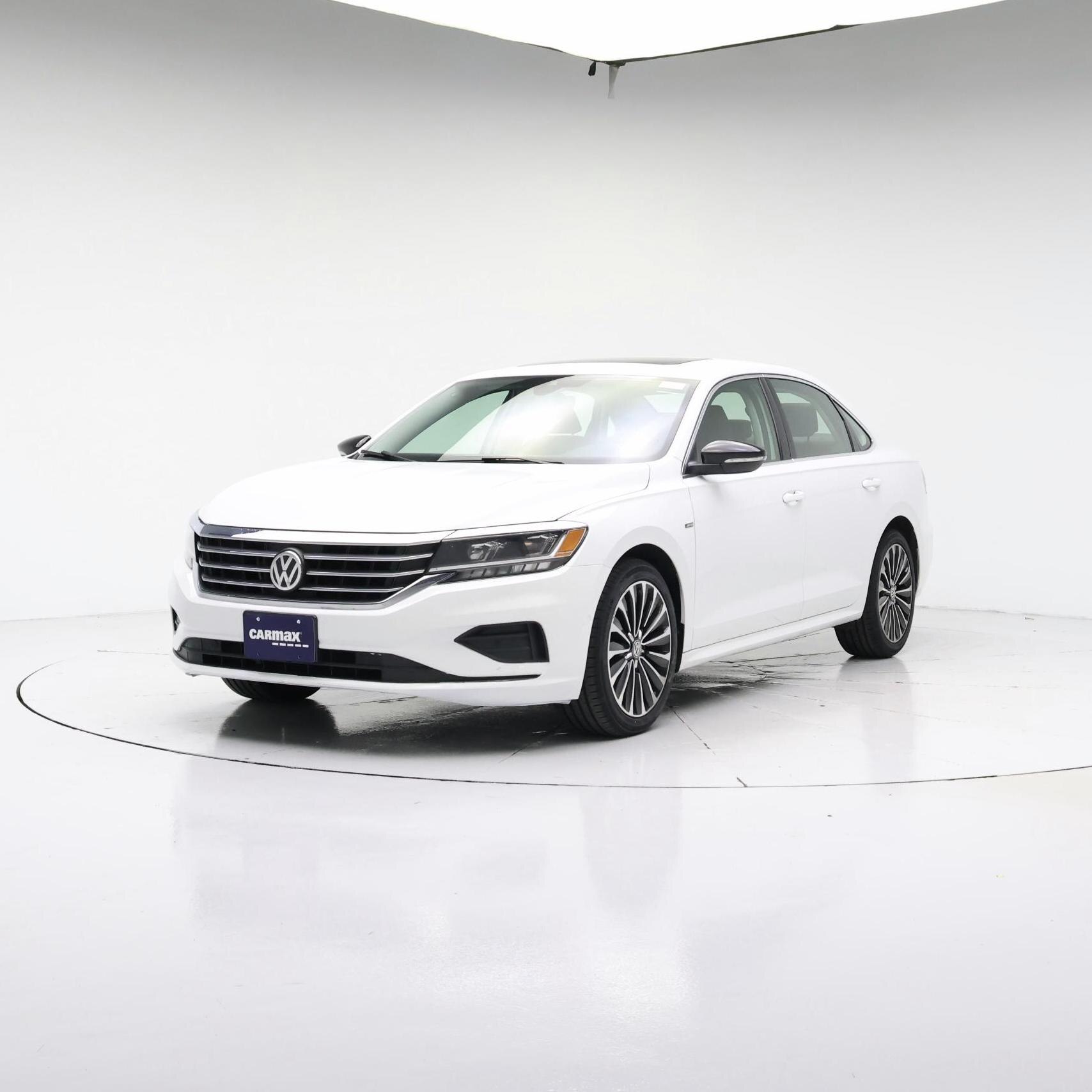 Thumbnail: 2022 Volkswagen Passat - 4