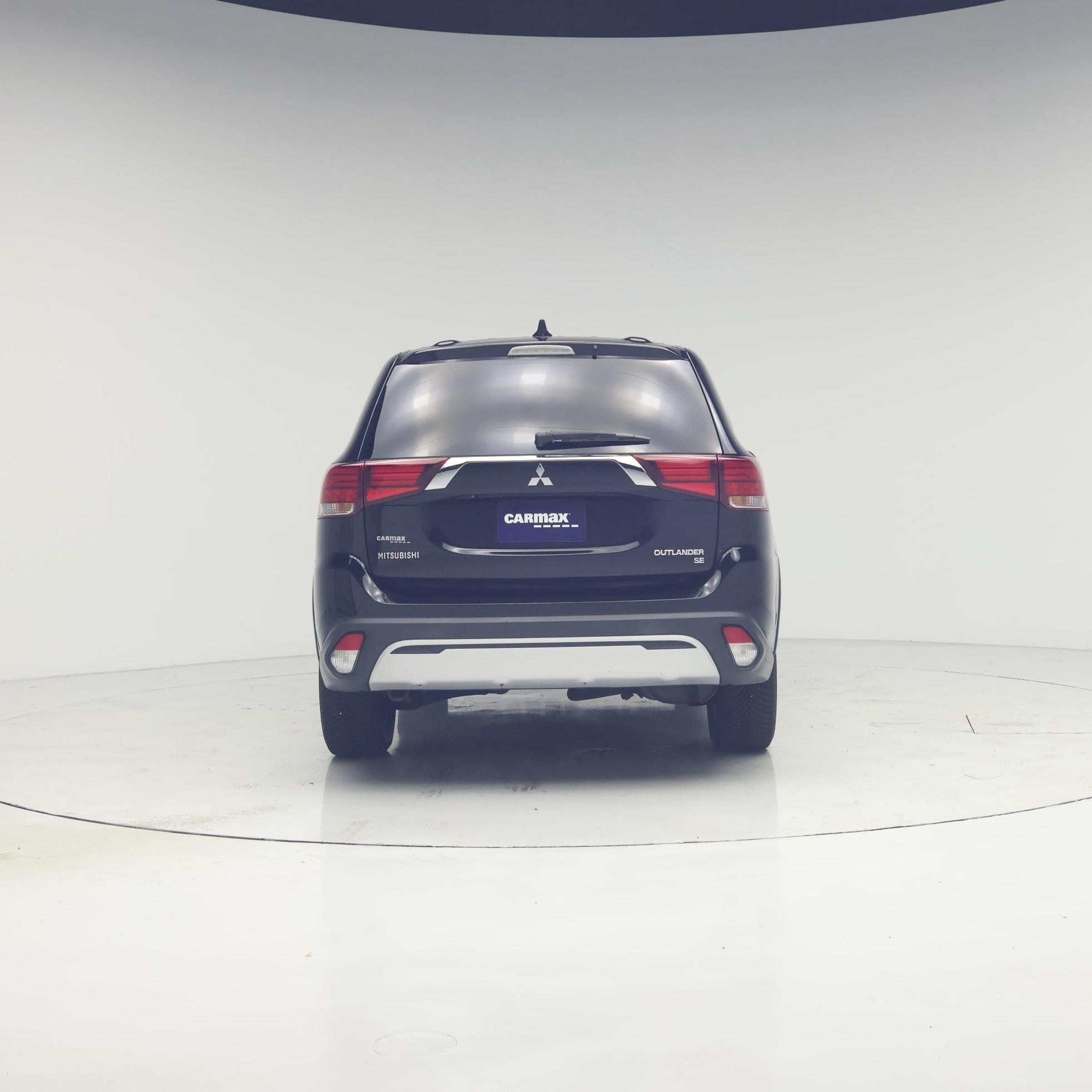 Thumbnail: 2019 Mitsubishi Outlander - 6