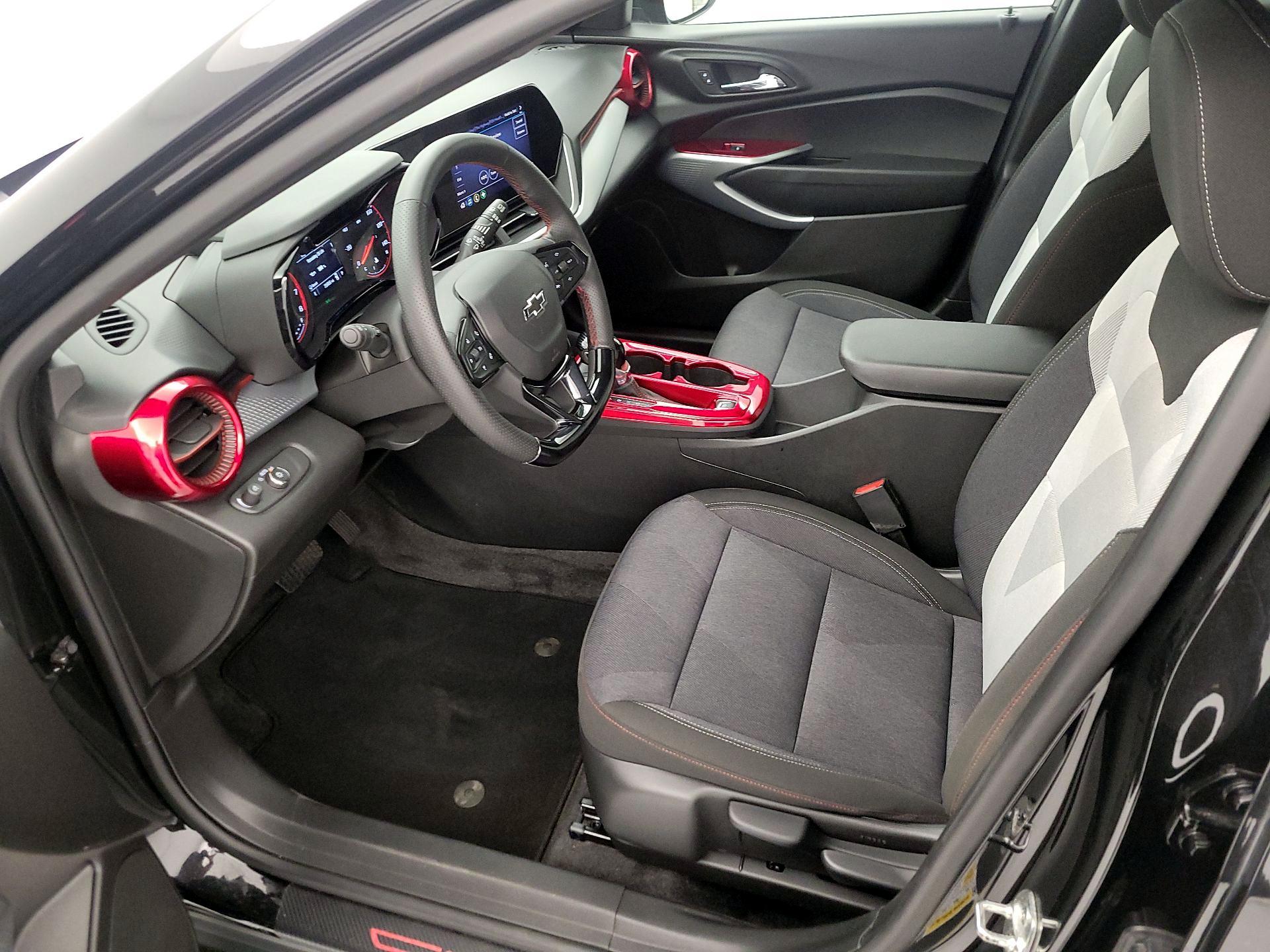Thumbnail: 2024 Chevrolet Trax - 11