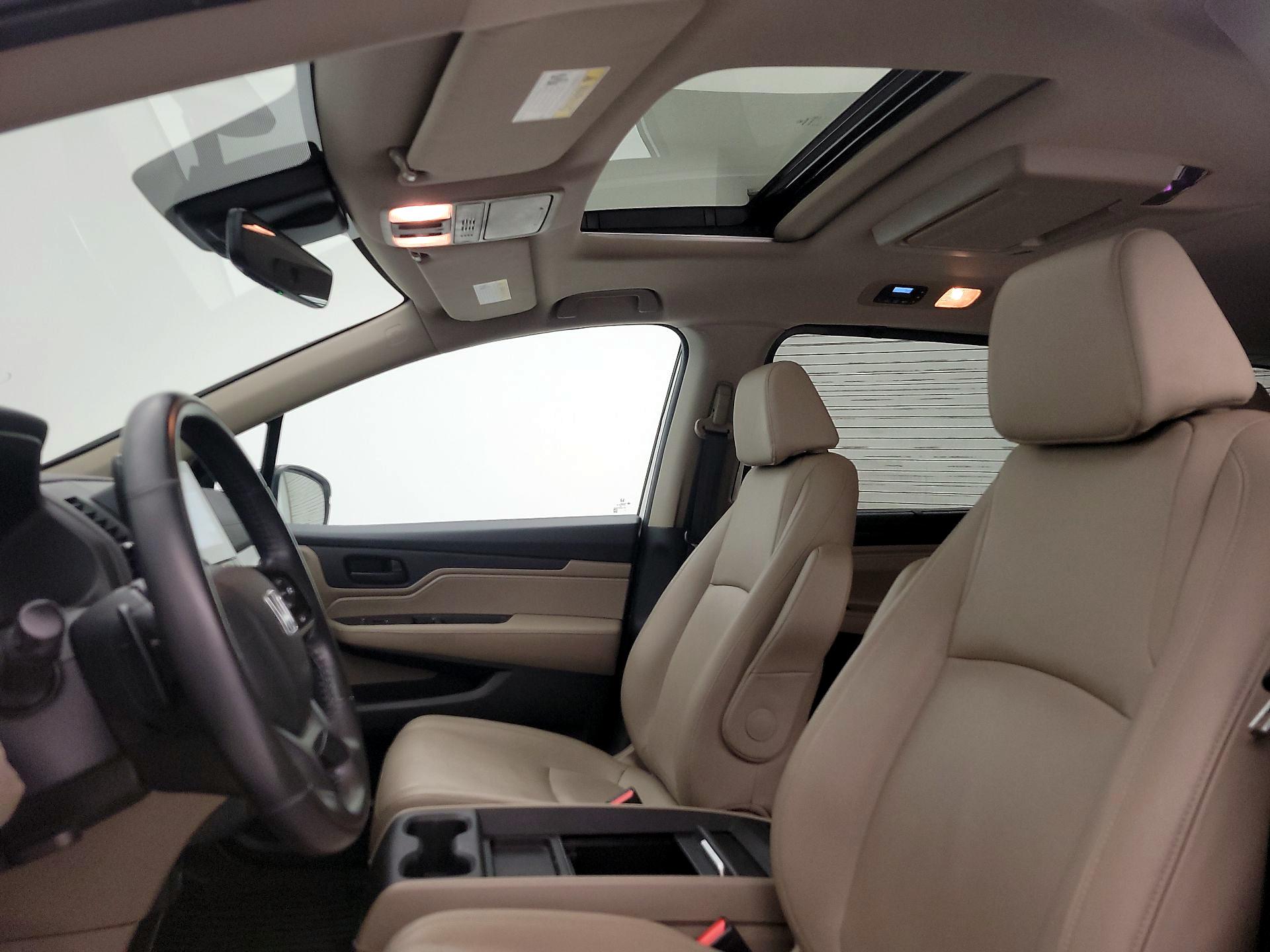 Thumbnail: 2018 Honda Odyssey - 20