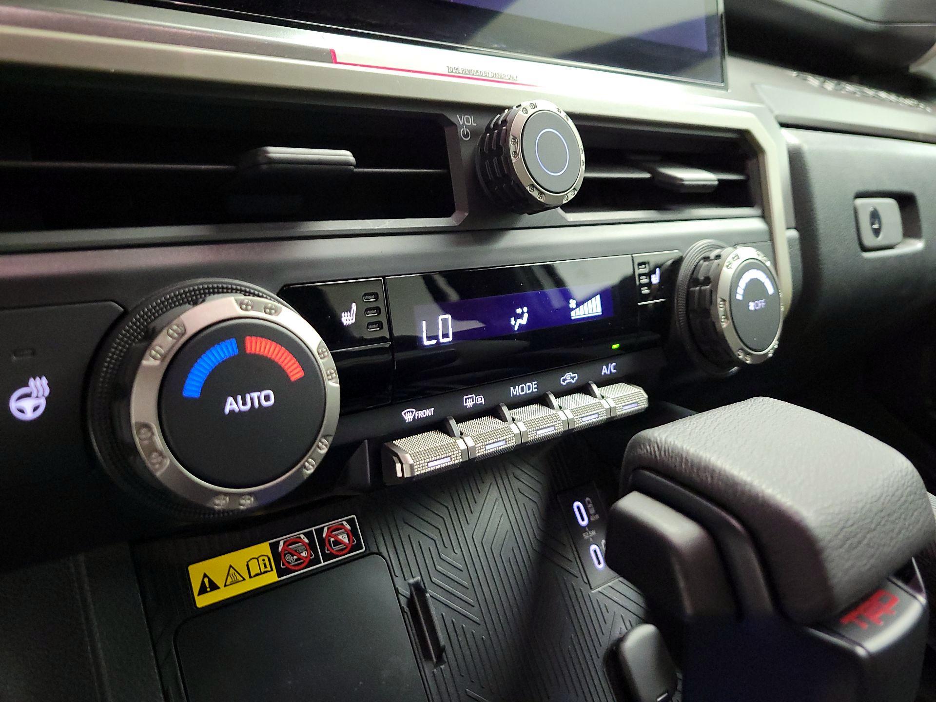 Thumbnail: 2024 Toyota Tacoma - 14