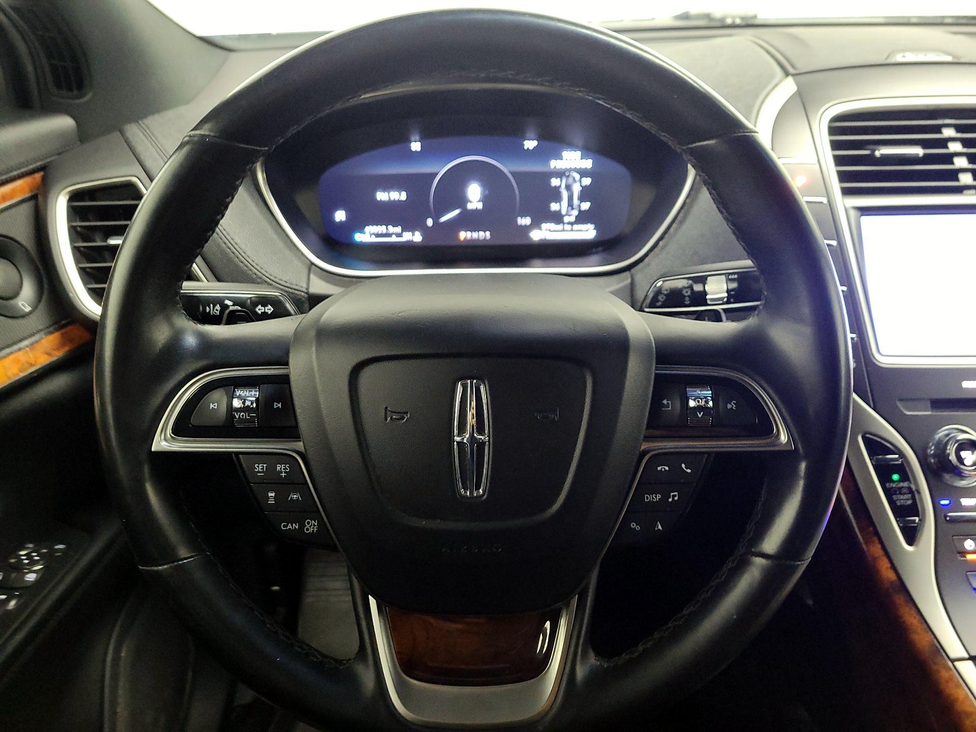Thumbnail: 2020 Lincoln Nautilus - 10