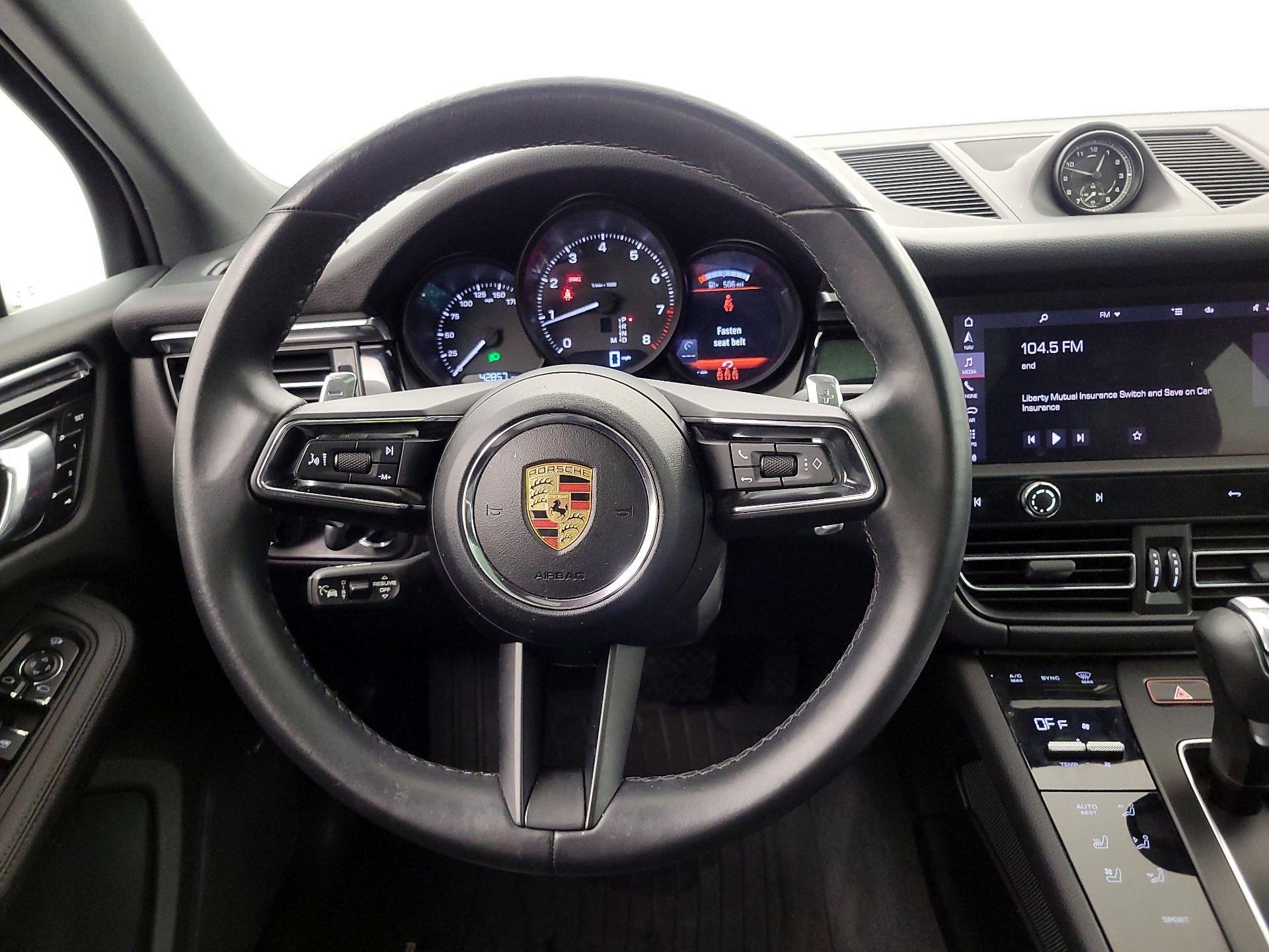 Thumbnail: 2024 Porsche Macan - 10