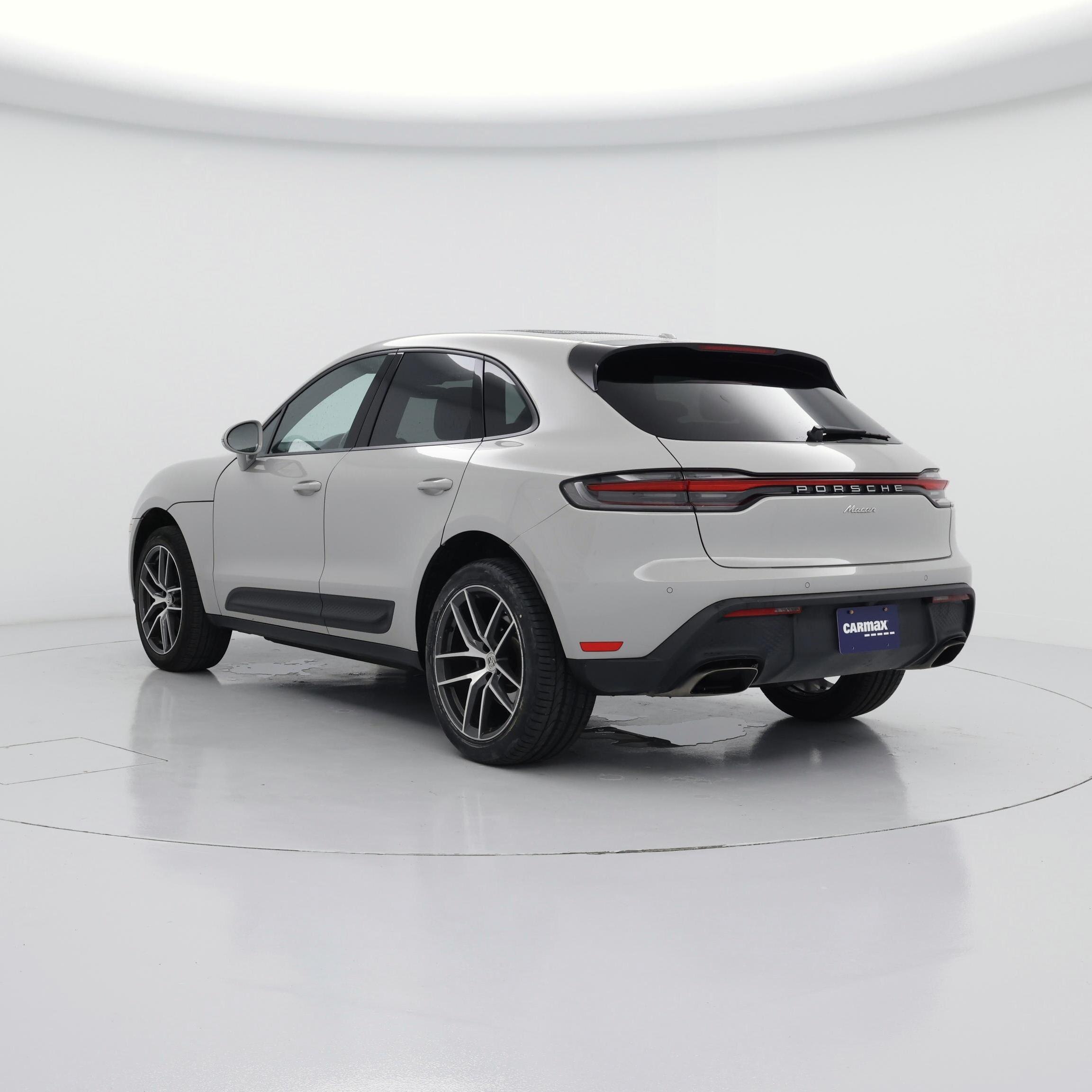 Thumbnail: 2024 Porsche Macan - 2