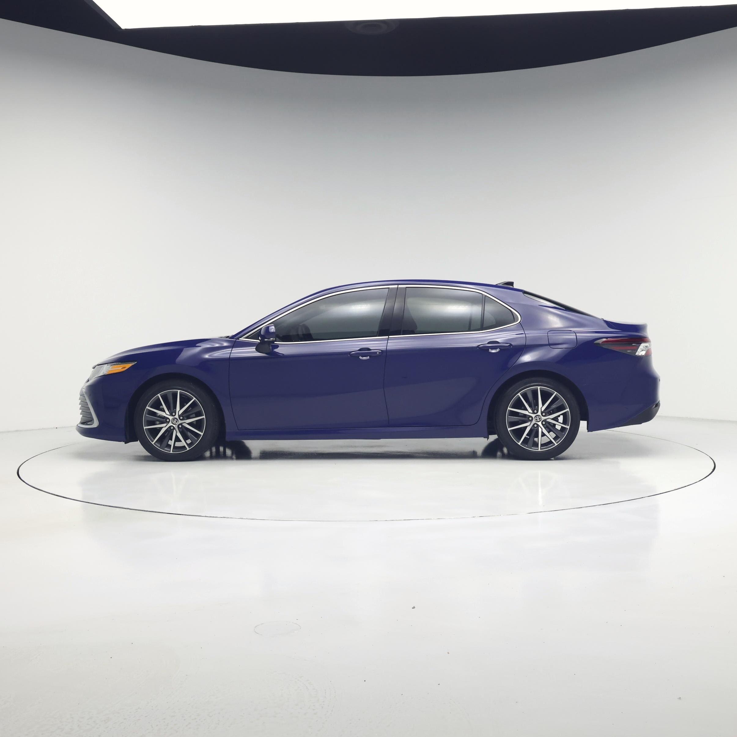 Thumbnail: 2023 Toyota Camry - 3