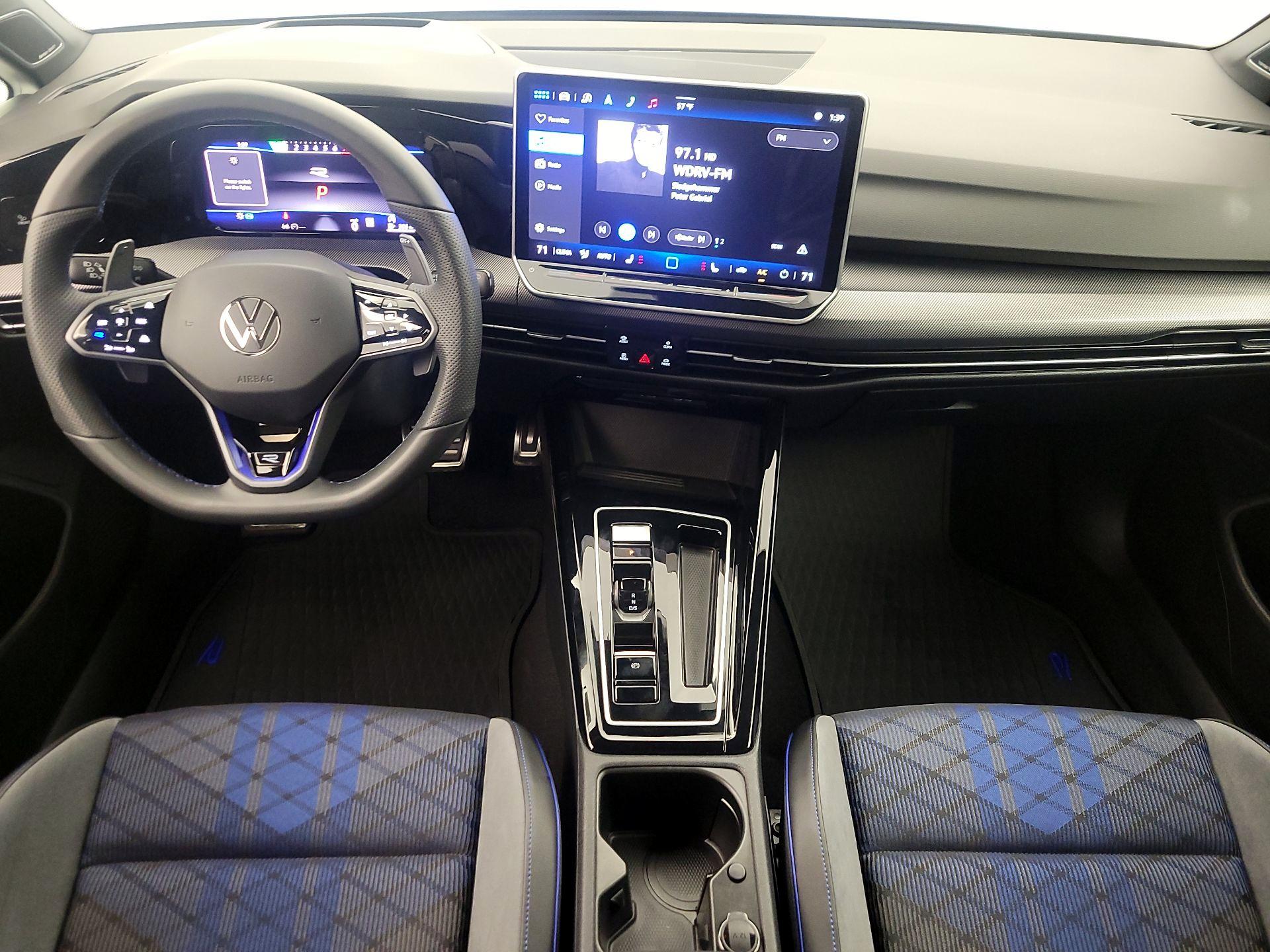 Thumbnail: 2025 Volkswagen Golf - 9