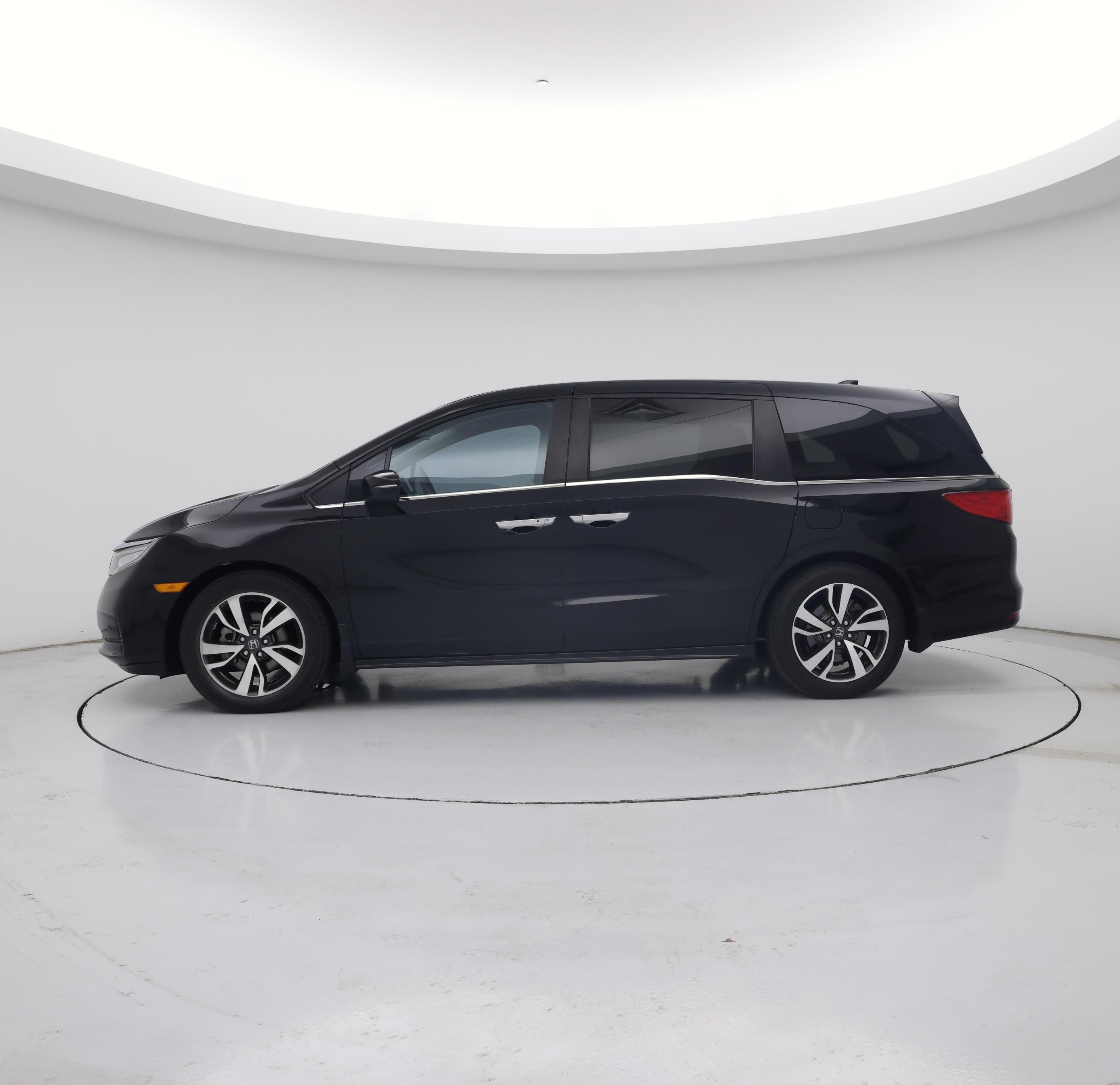 Thumbnail: 2023 Honda Odyssey - 3