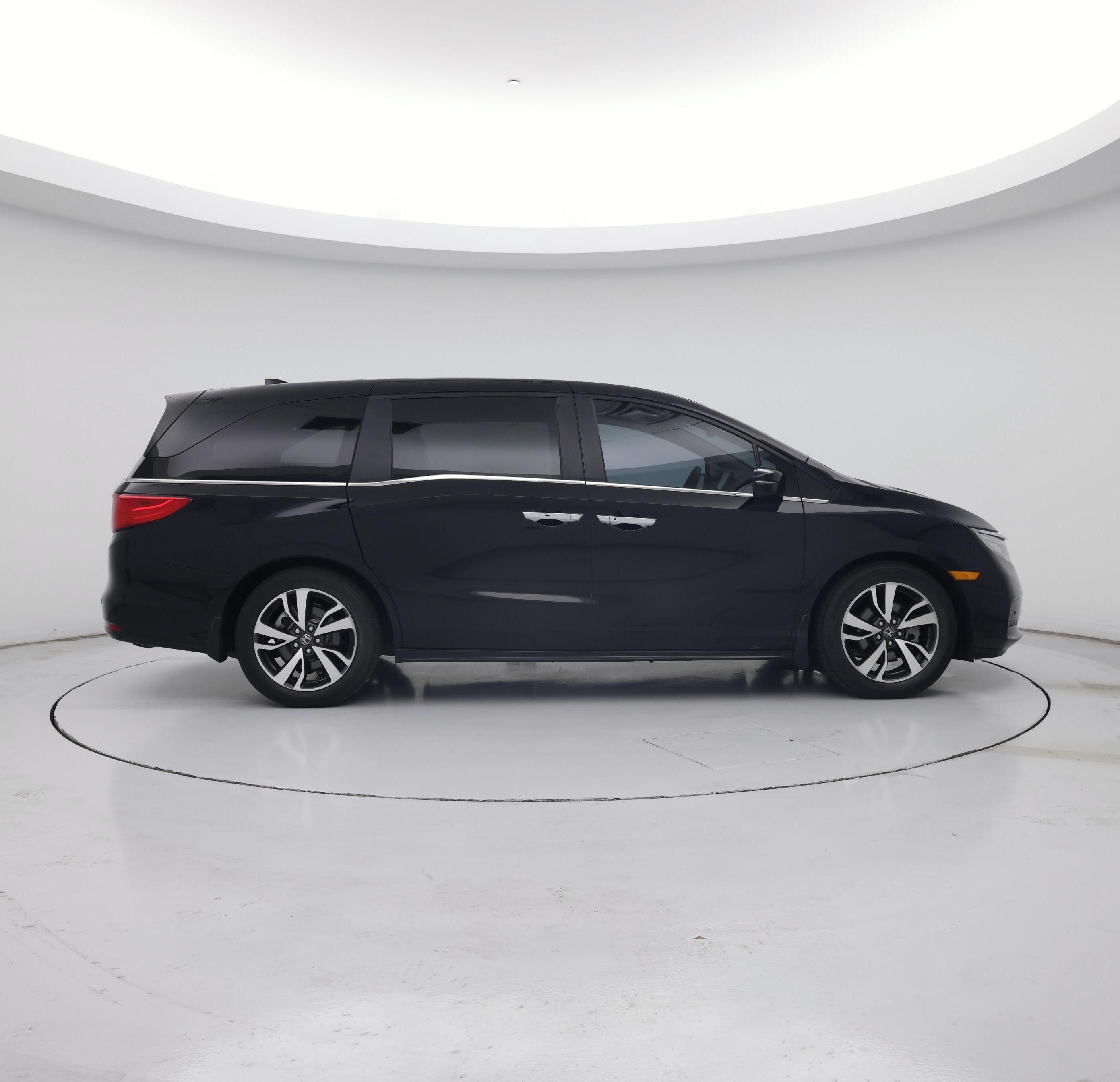 Thumbnail: 2023 Honda Odyssey - 7
