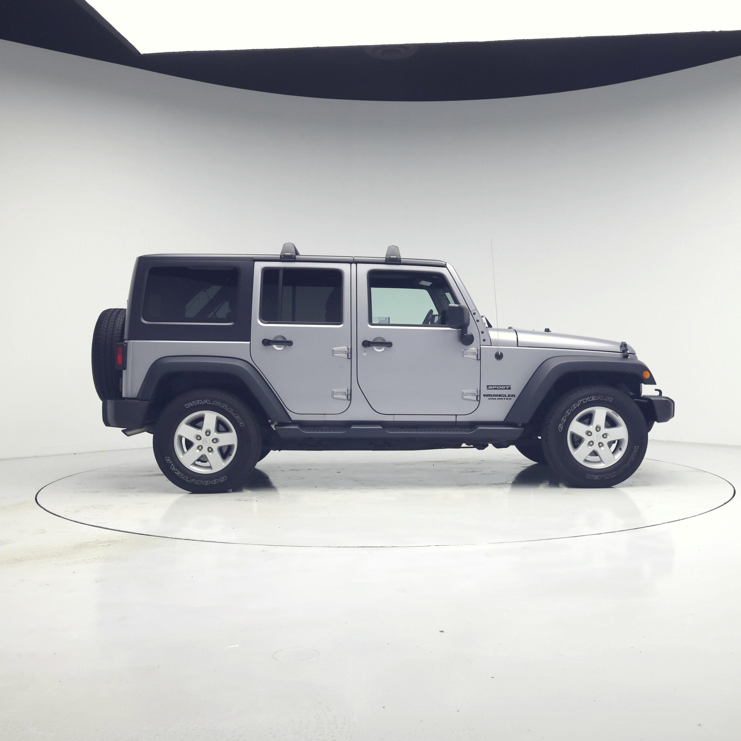 Thumbnail: 2017 Jeep Wrangler - 7