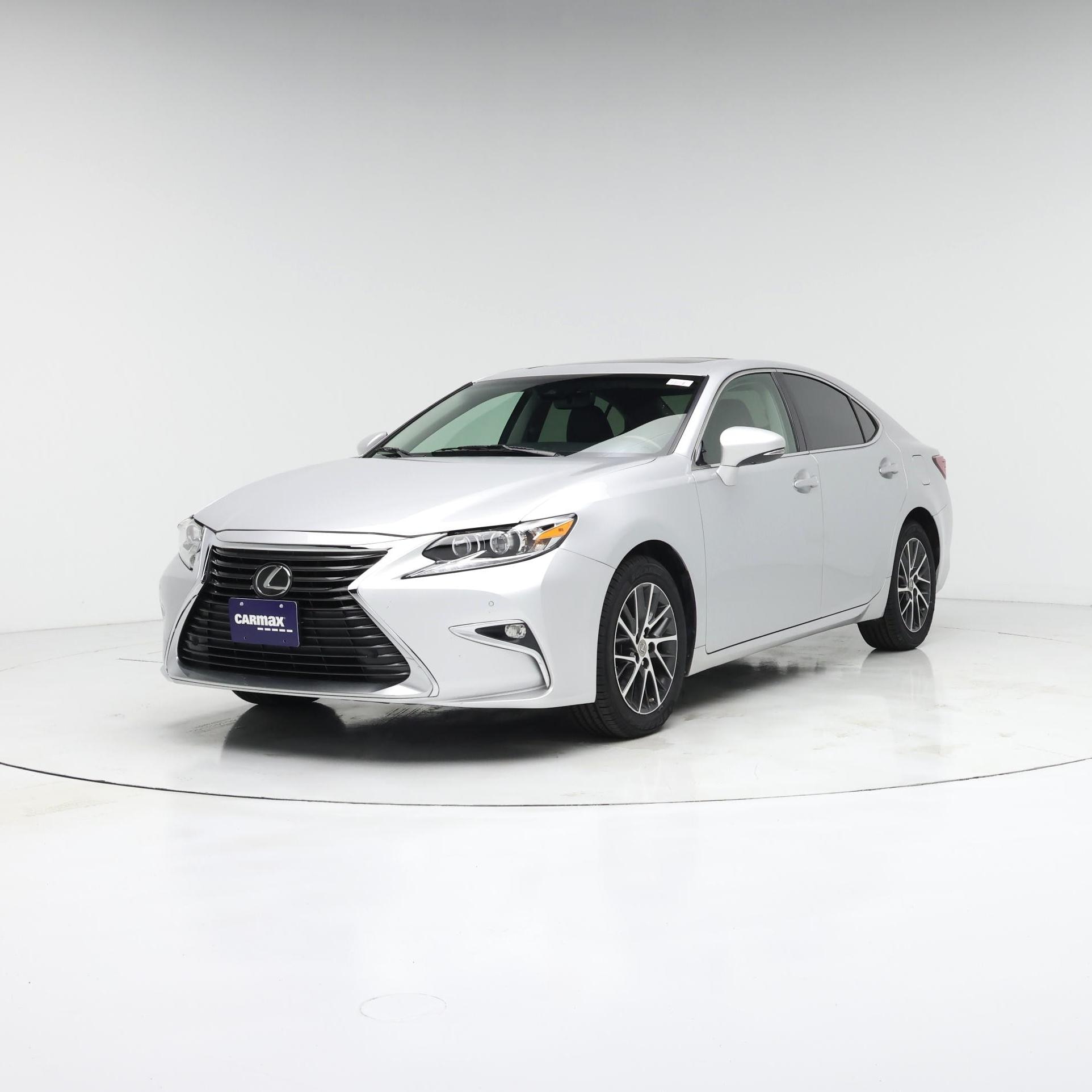 Thumbnail: 2017 Lexus ES - 4