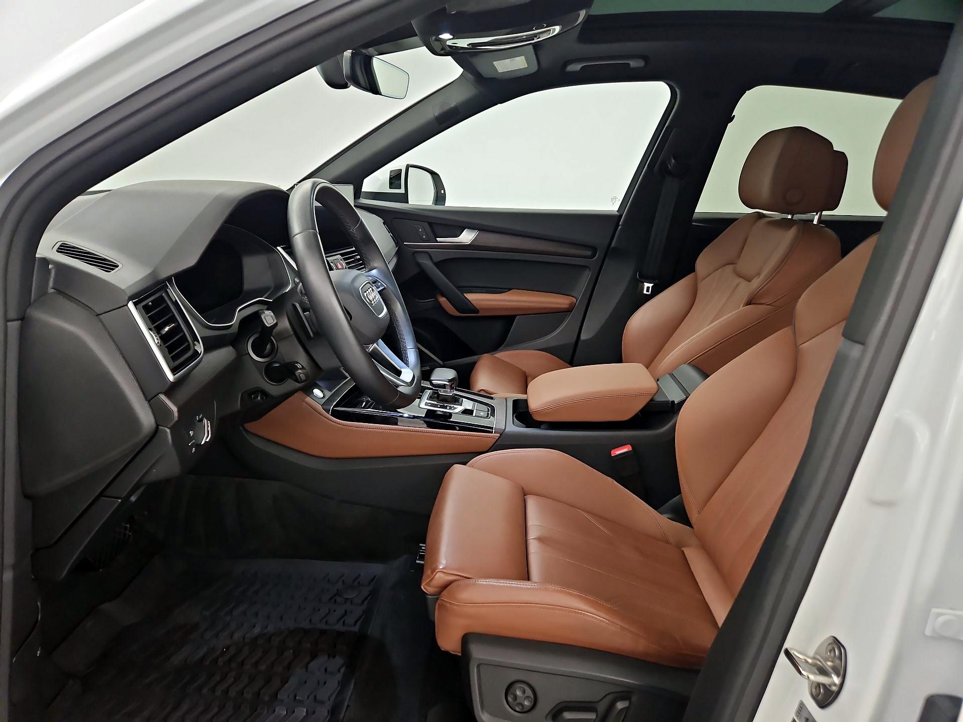 Thumbnail: 2024 Audi Q5 - 9