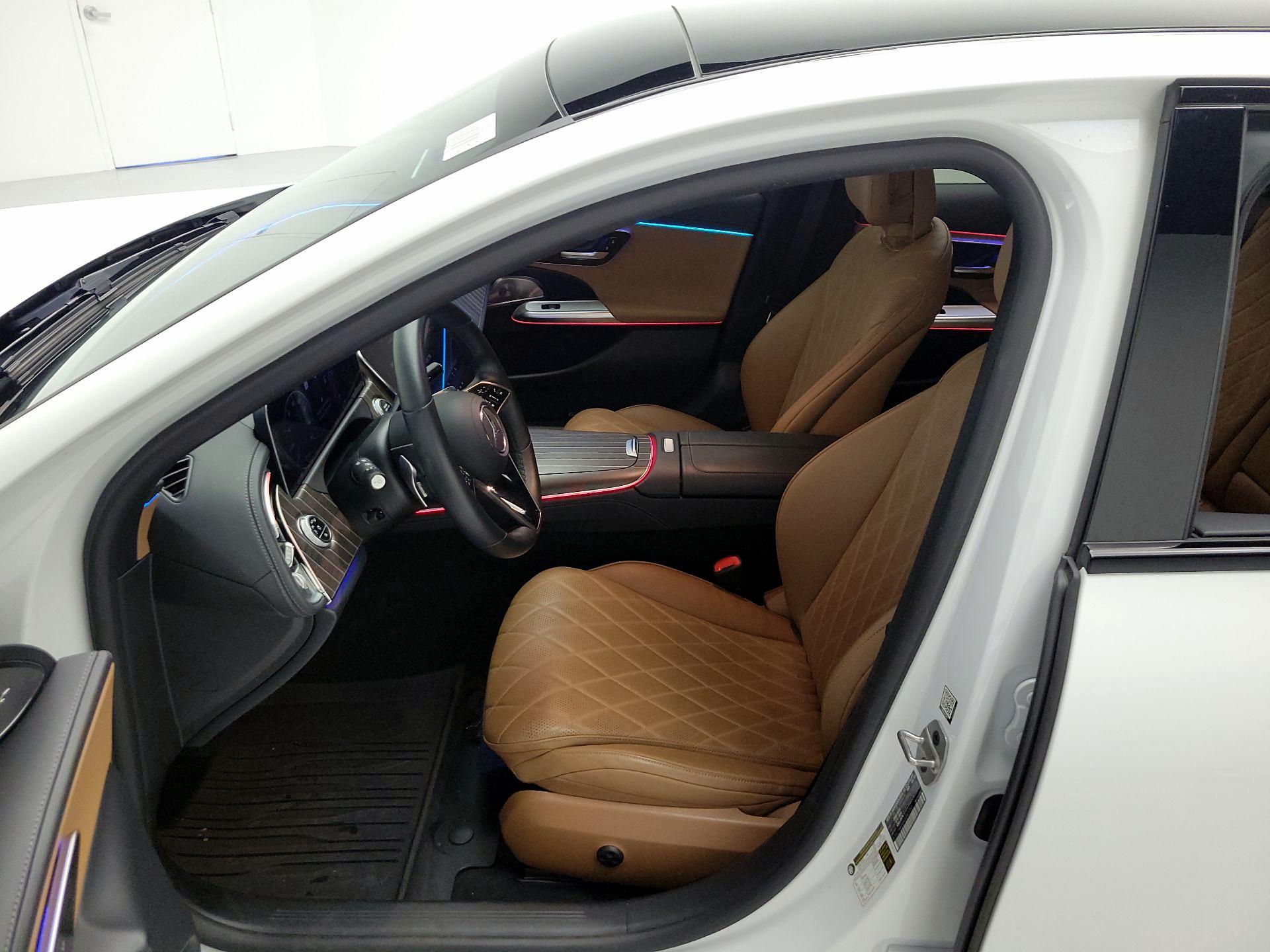 Thumbnail: 2024 Mercedes-Benz E-Class - 11