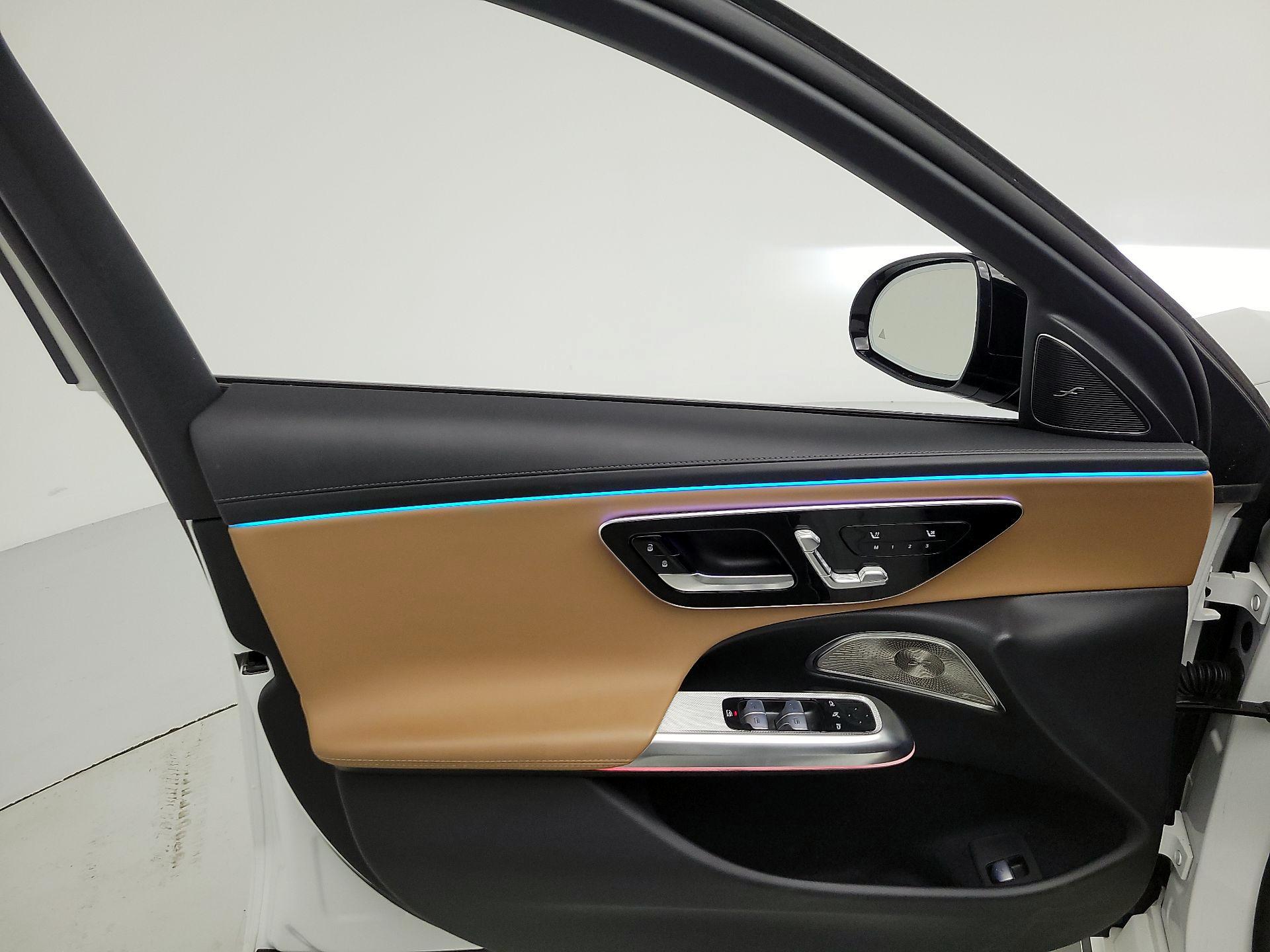 Thumbnail: 2024 Mercedes-Benz E-Class - 12