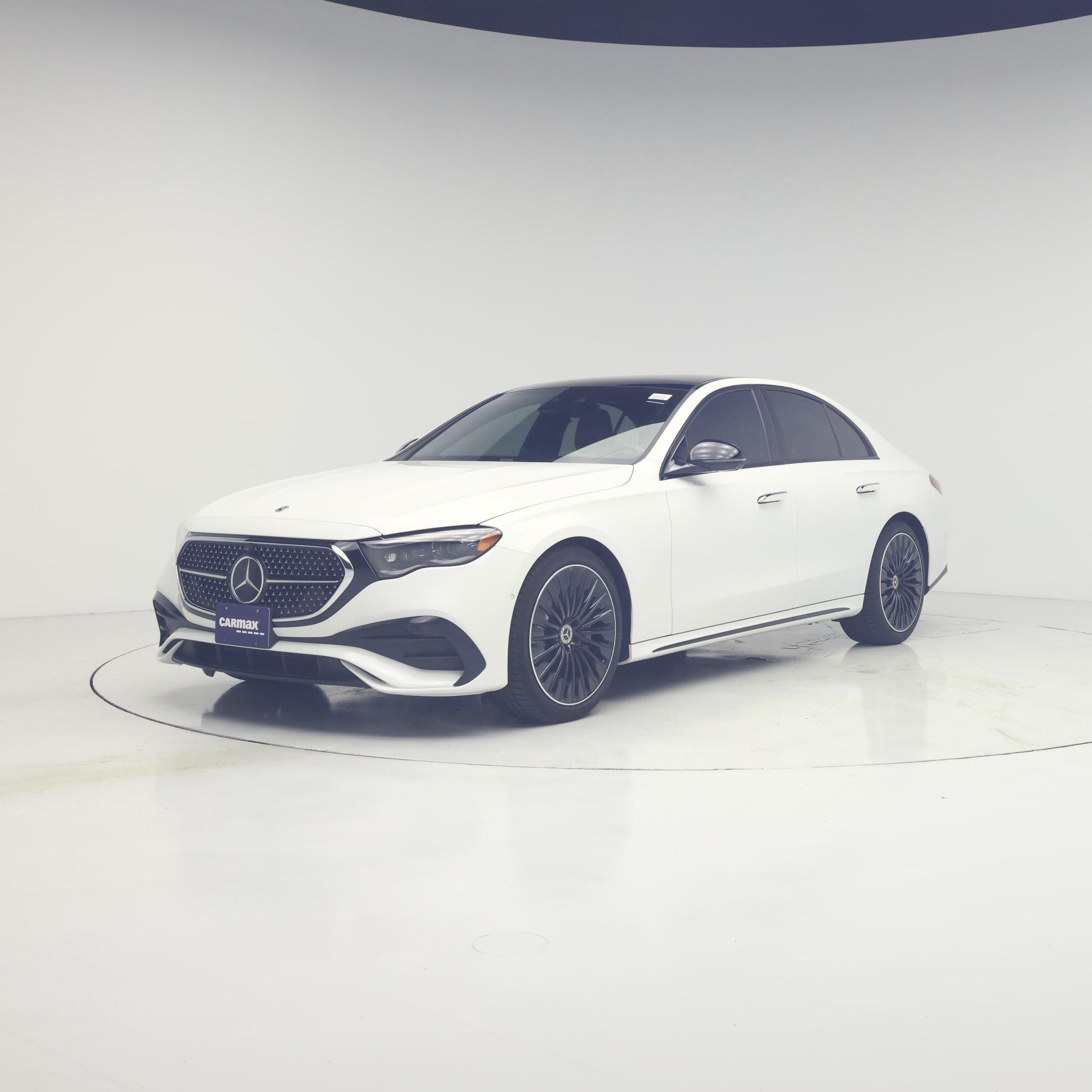 Thumbnail: 2024 Mercedes-Benz E-Class - 4