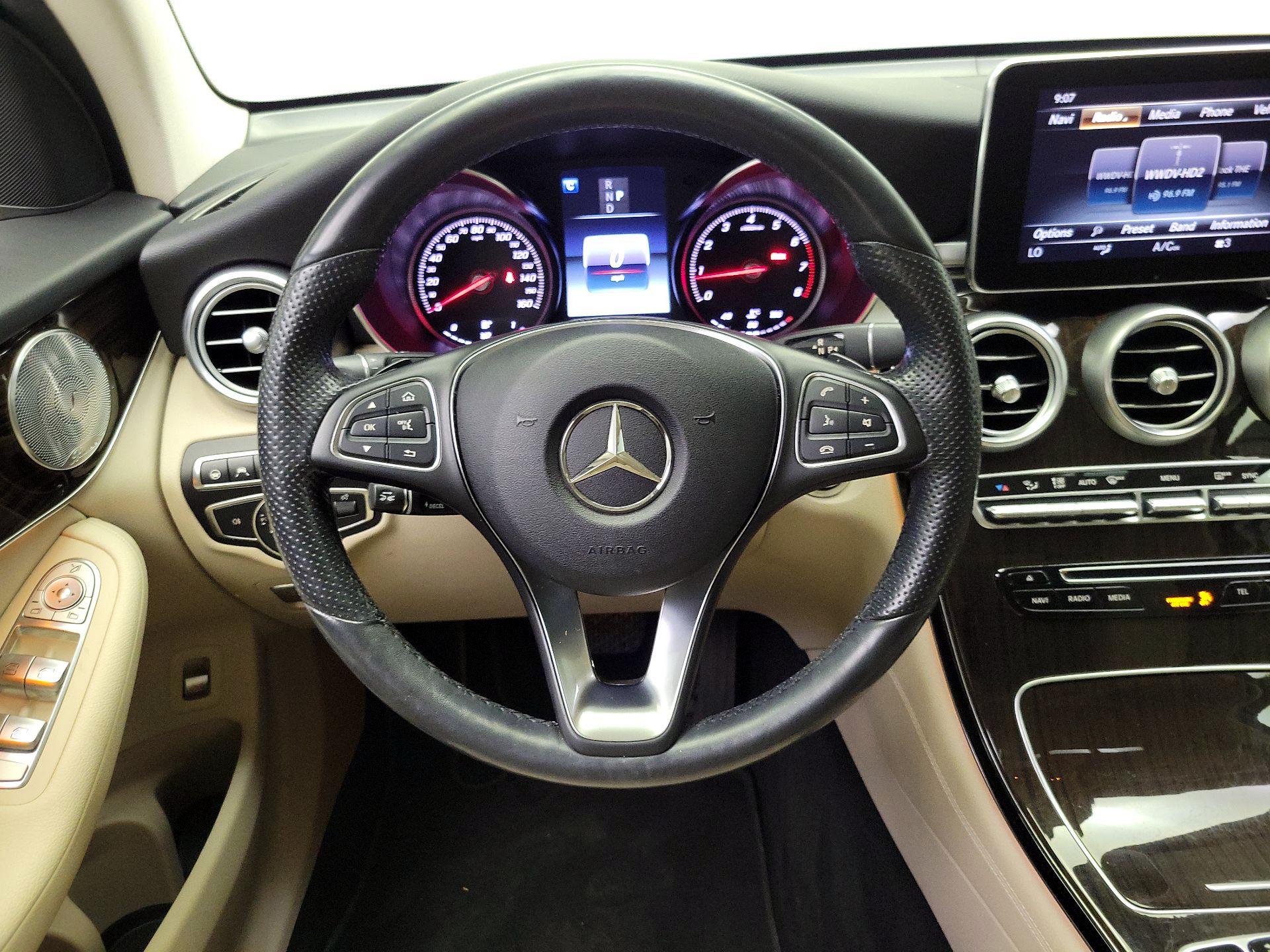 Thumbnail: 2017 Mercedes-Benz GLC - 10