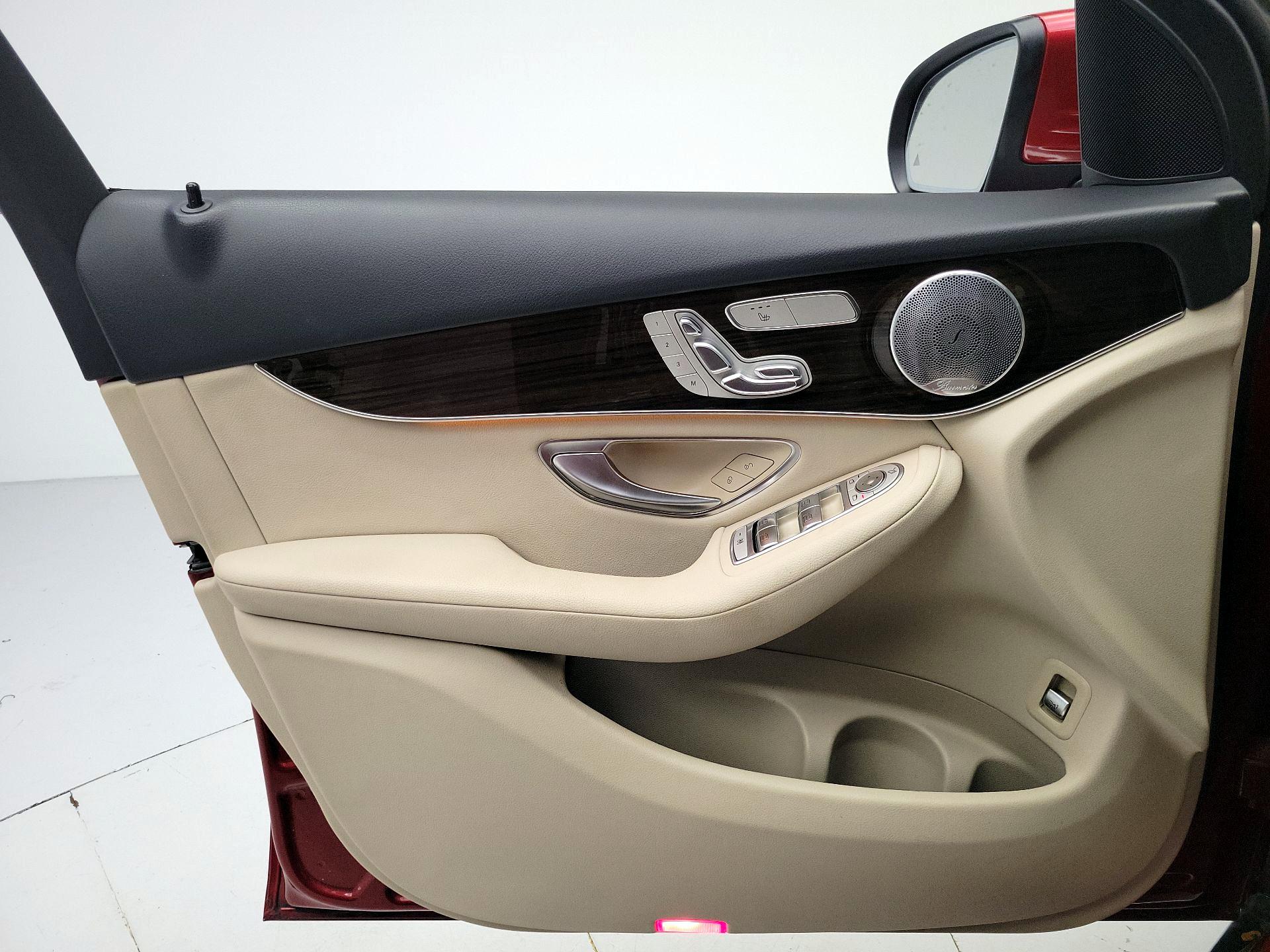 Thumbnail: 2017 Mercedes-Benz GLC - 12