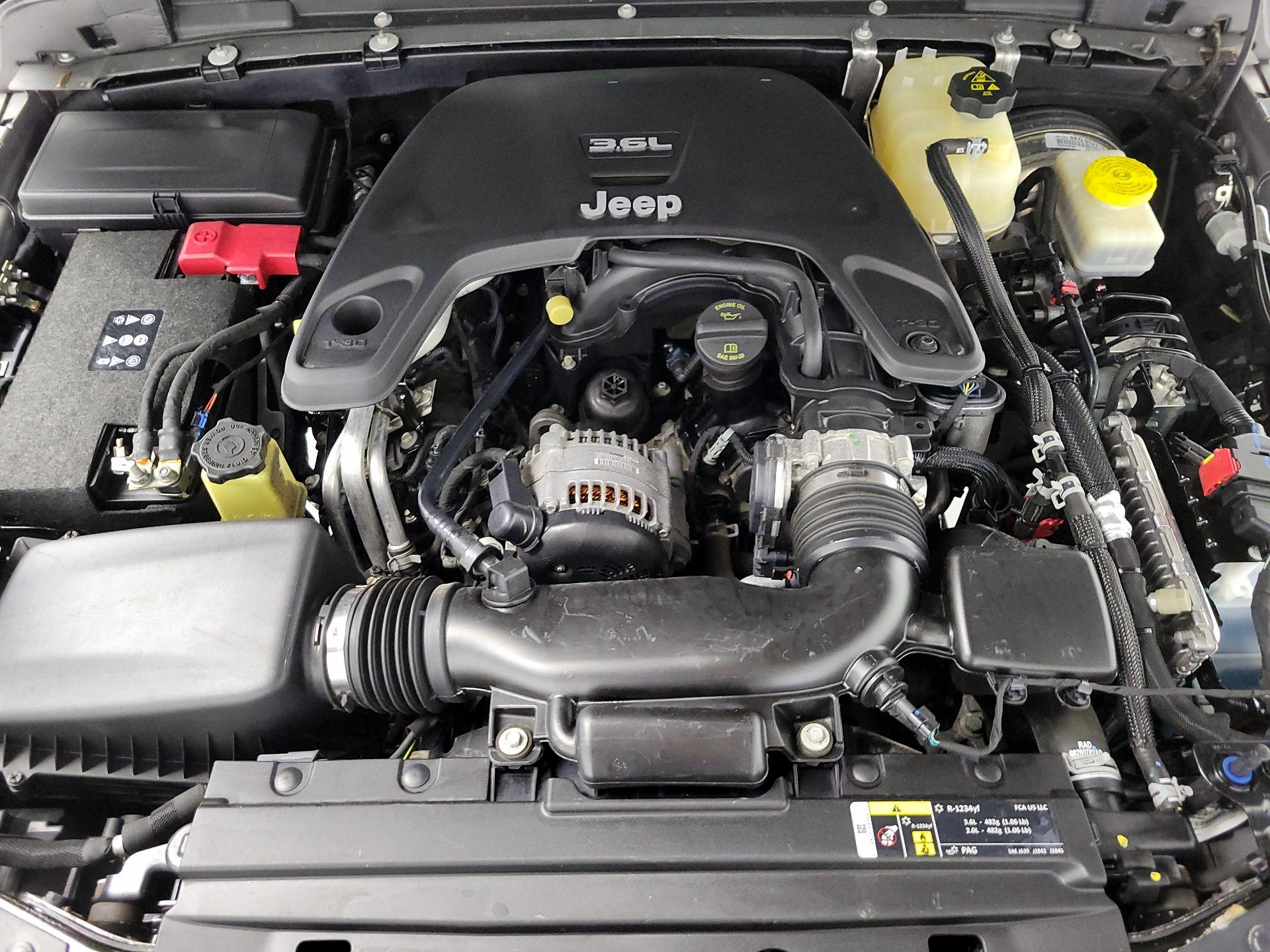Thumbnail: 2018 Jeep Wrangler - 17