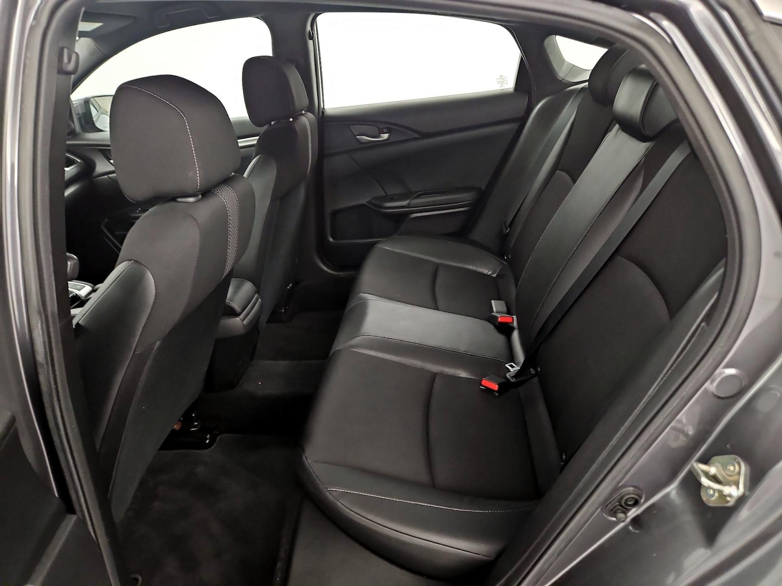 2019 Honda Civic Sport - Photo 18