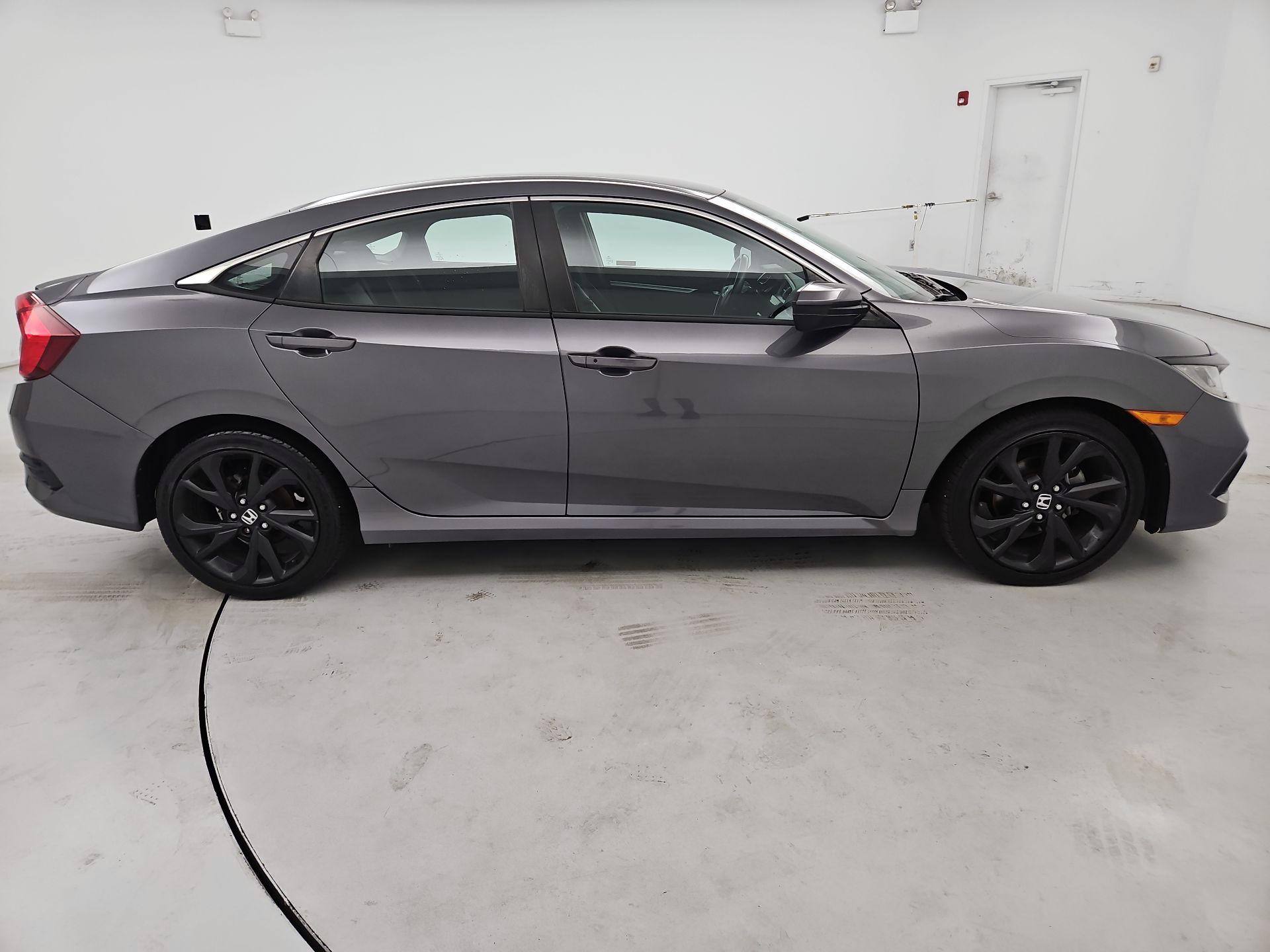 Thumbnail: 2019 Honda Civic - 4