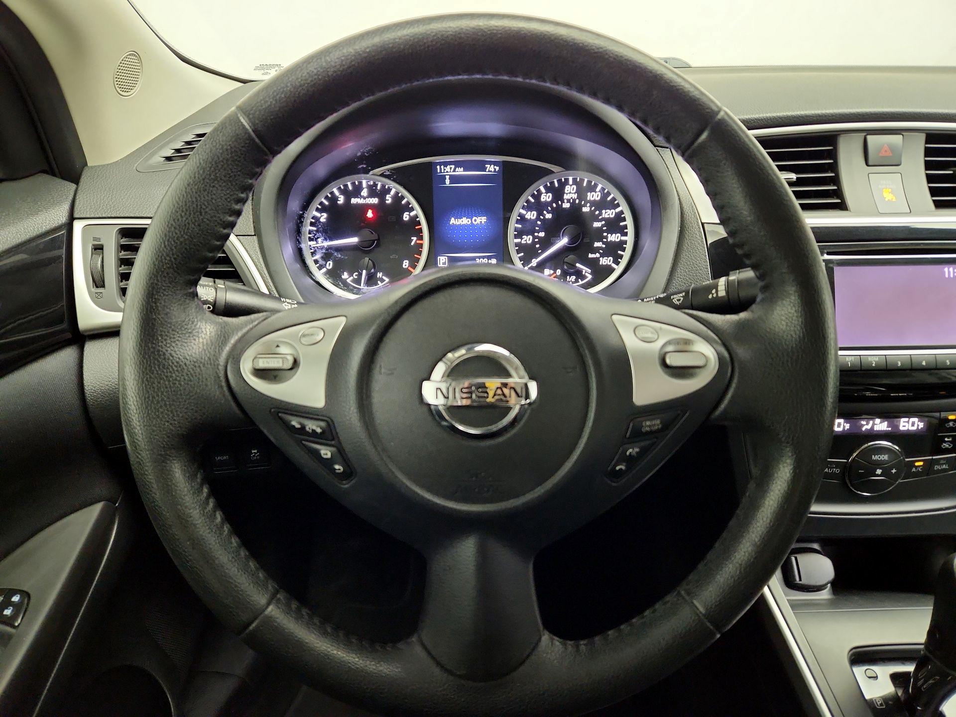 Thumbnail: 2018 Nissan Sentra - 10