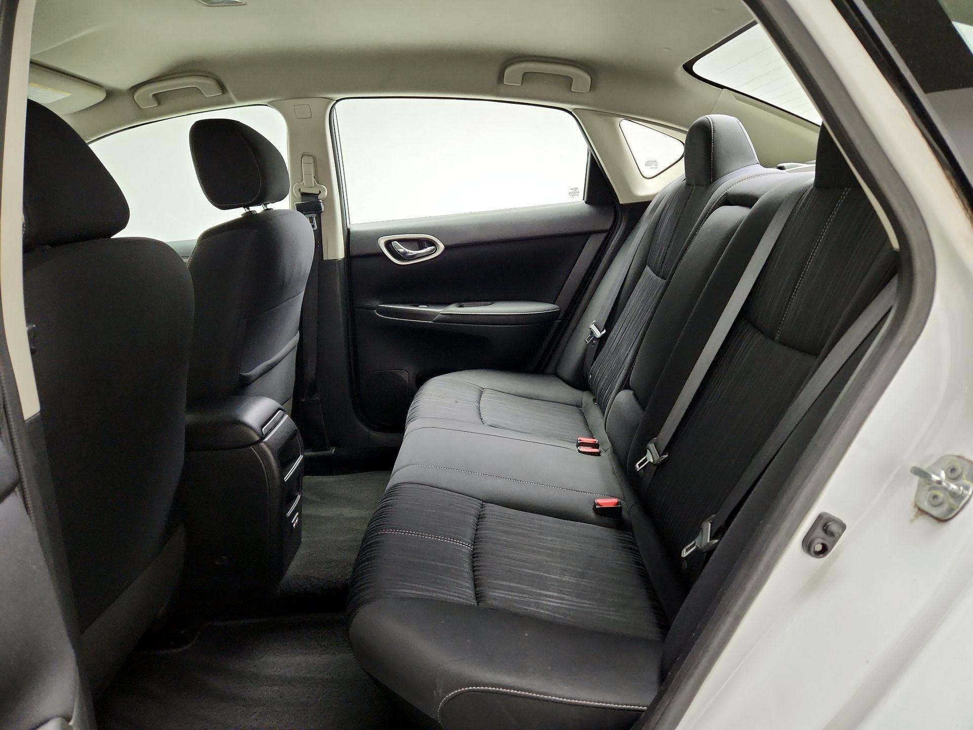 Thumbnail: 2018 Nissan Sentra - 19