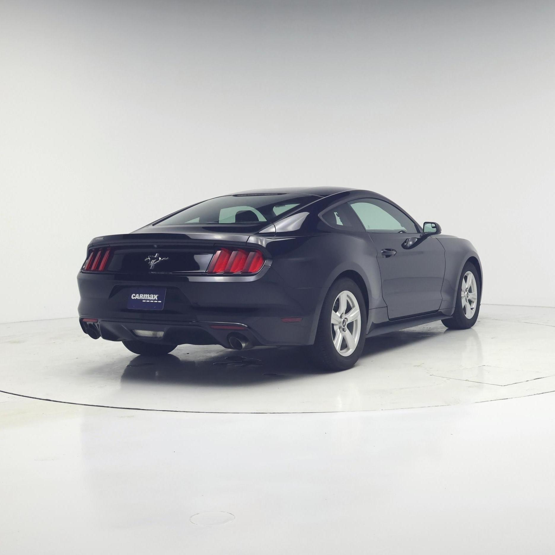 Thumbnail: 2017 Ford Mustang - 8