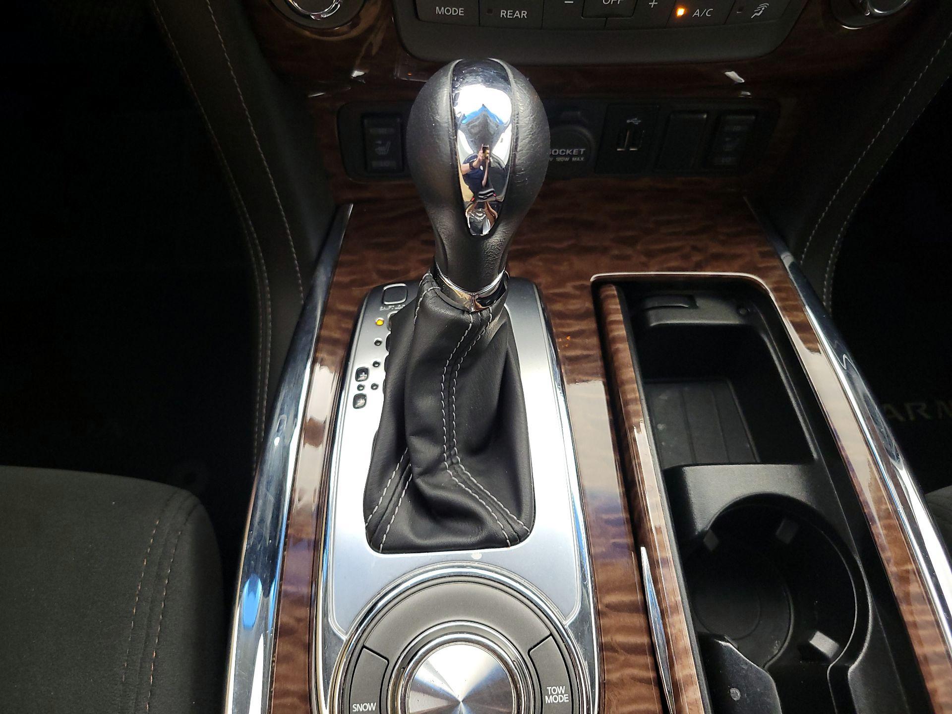 Thumbnail: 2020 Nissan Armada - 18