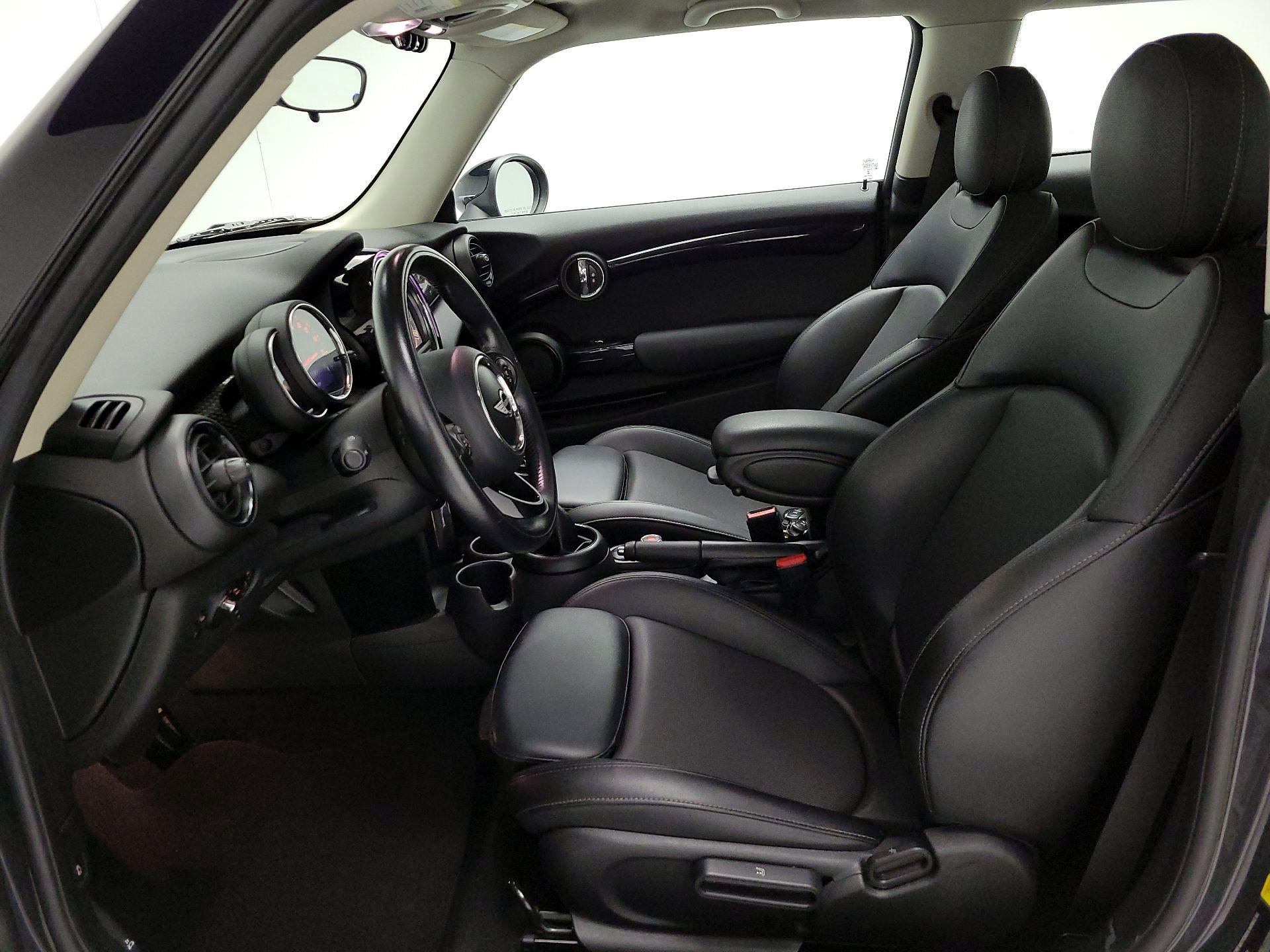 Thumbnail: 2018 MINI Cooper Hardtop - 11