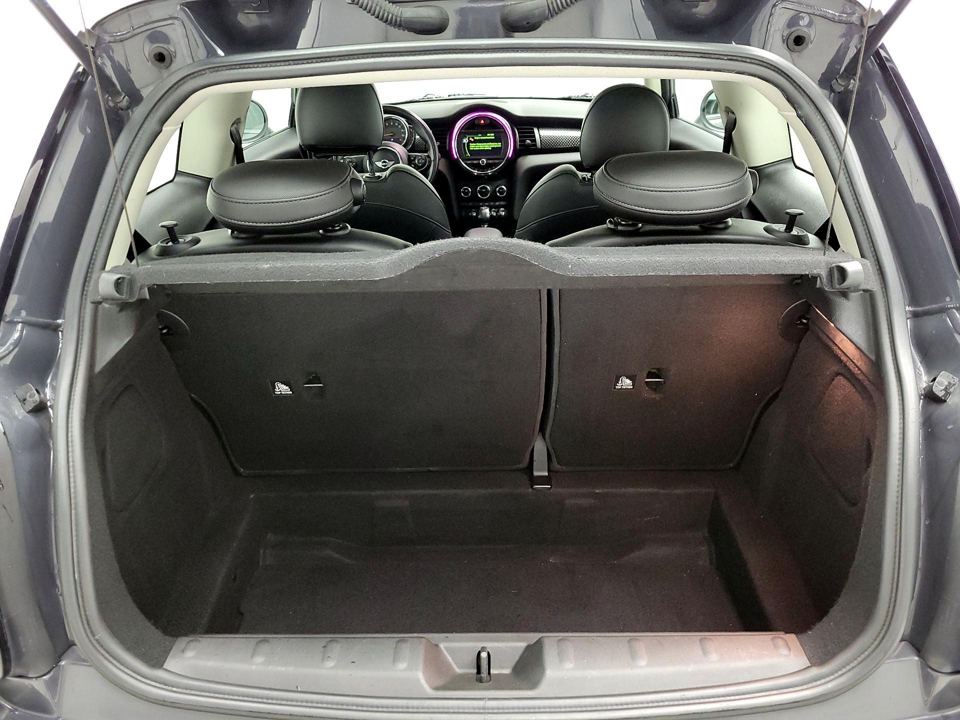 Thumbnail: 2018 MINI Cooper Hardtop - 19