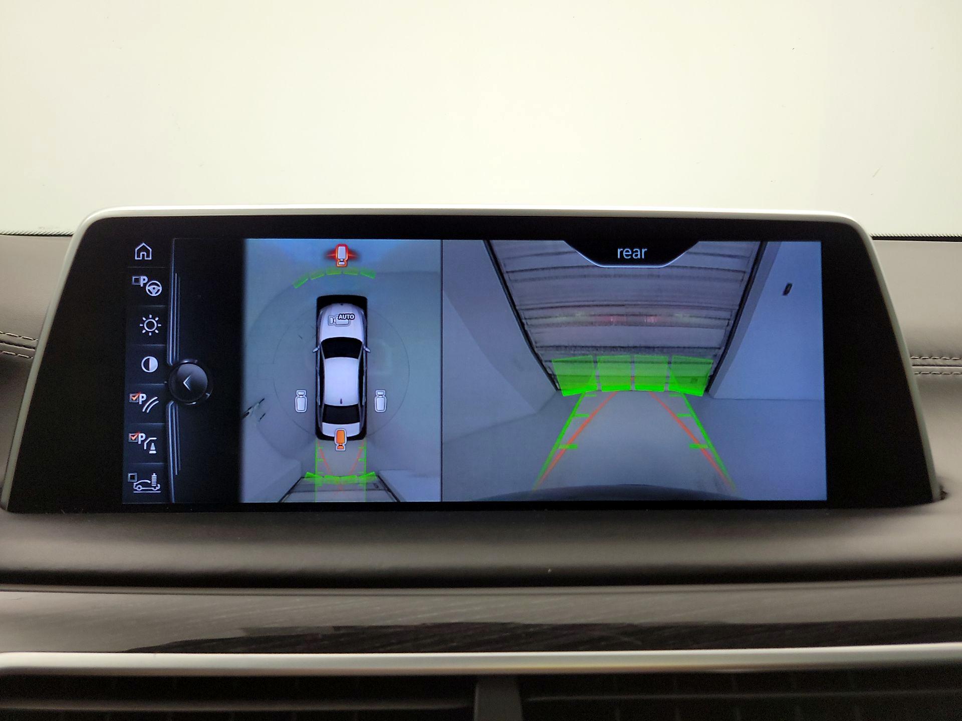 Thumbnail: 2016 BMW 7 Series - 15