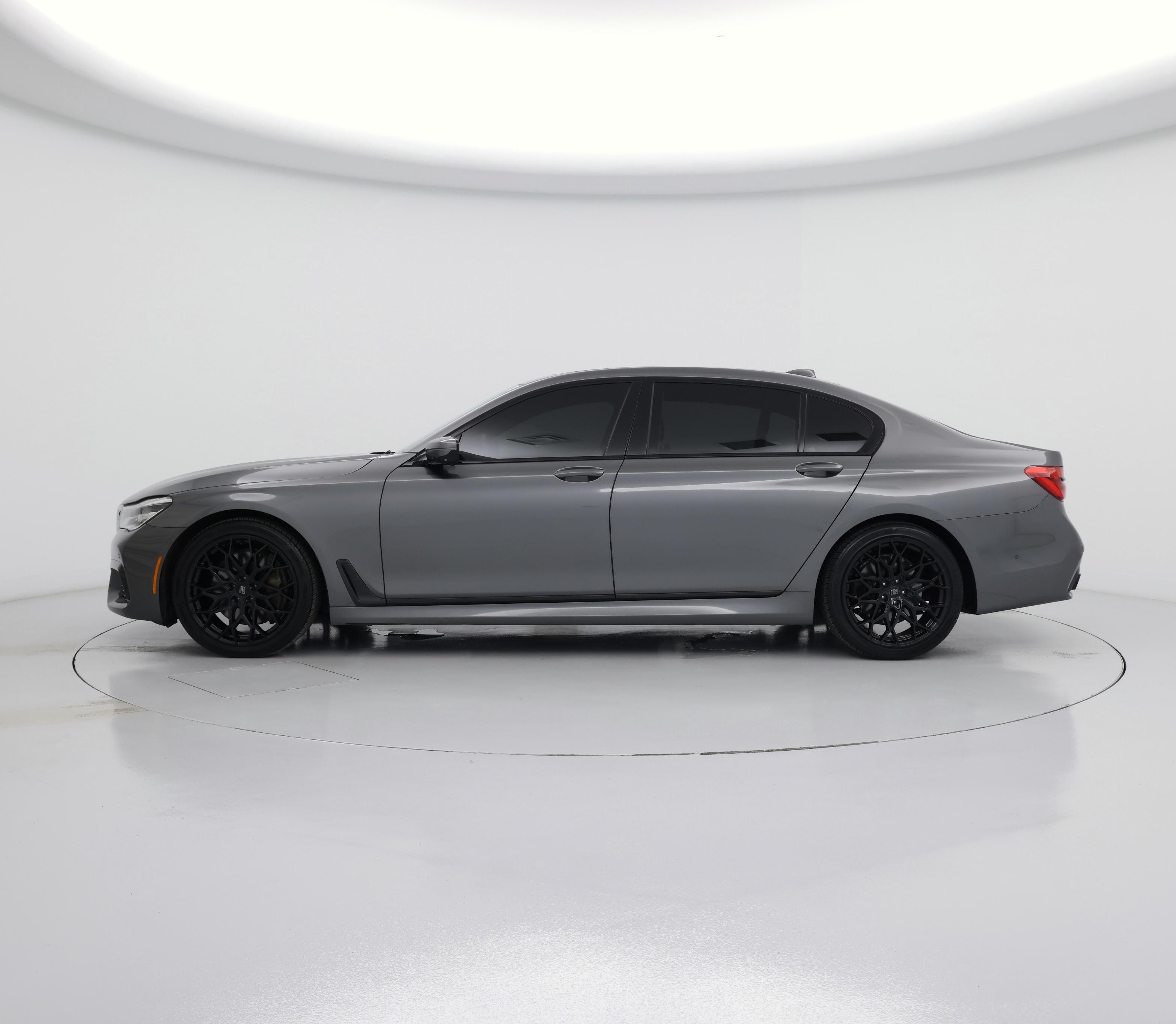 Thumbnail: 2016 BMW 7 Series - 3