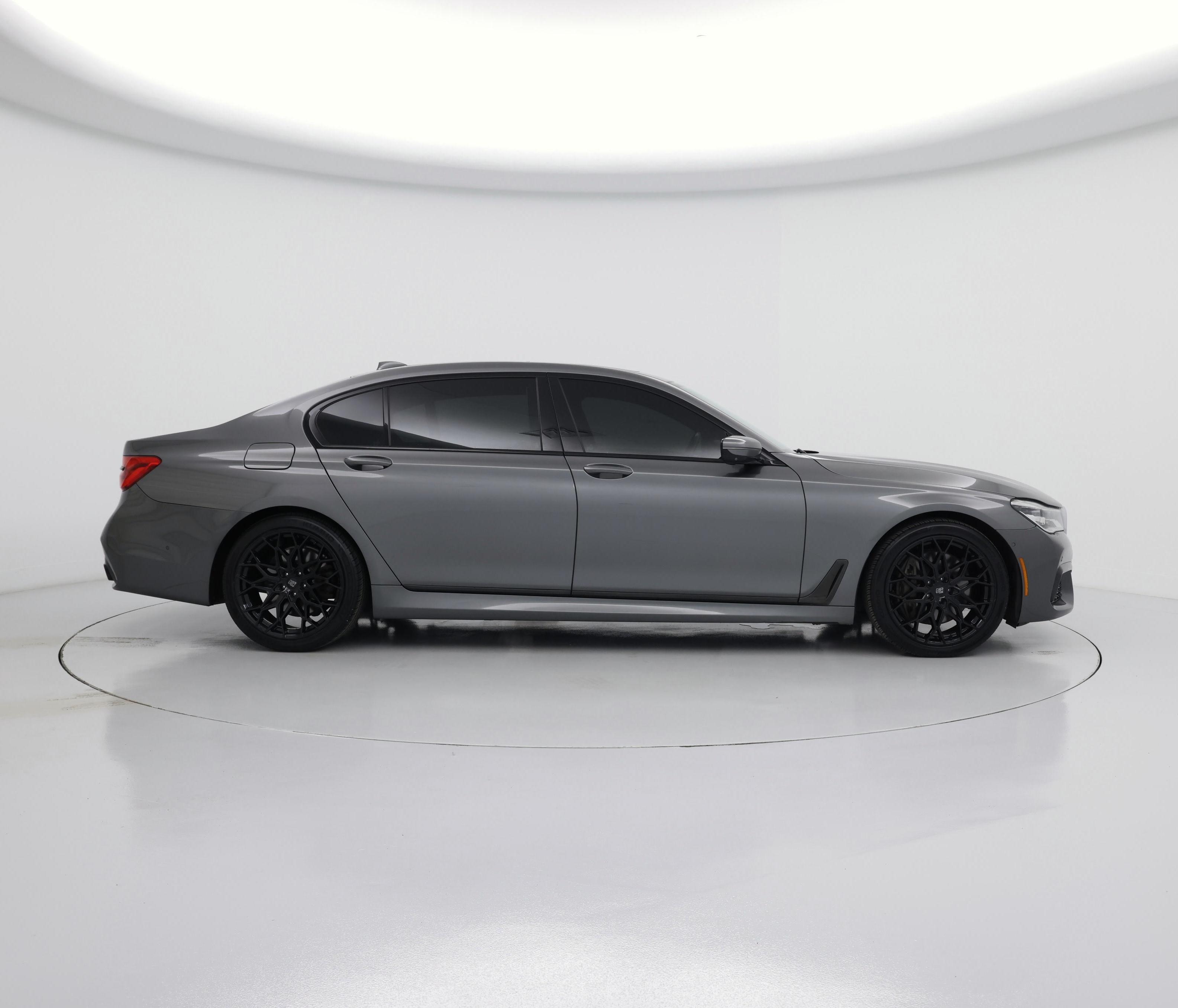 Thumbnail: 2016 BMW 7 Series - 7