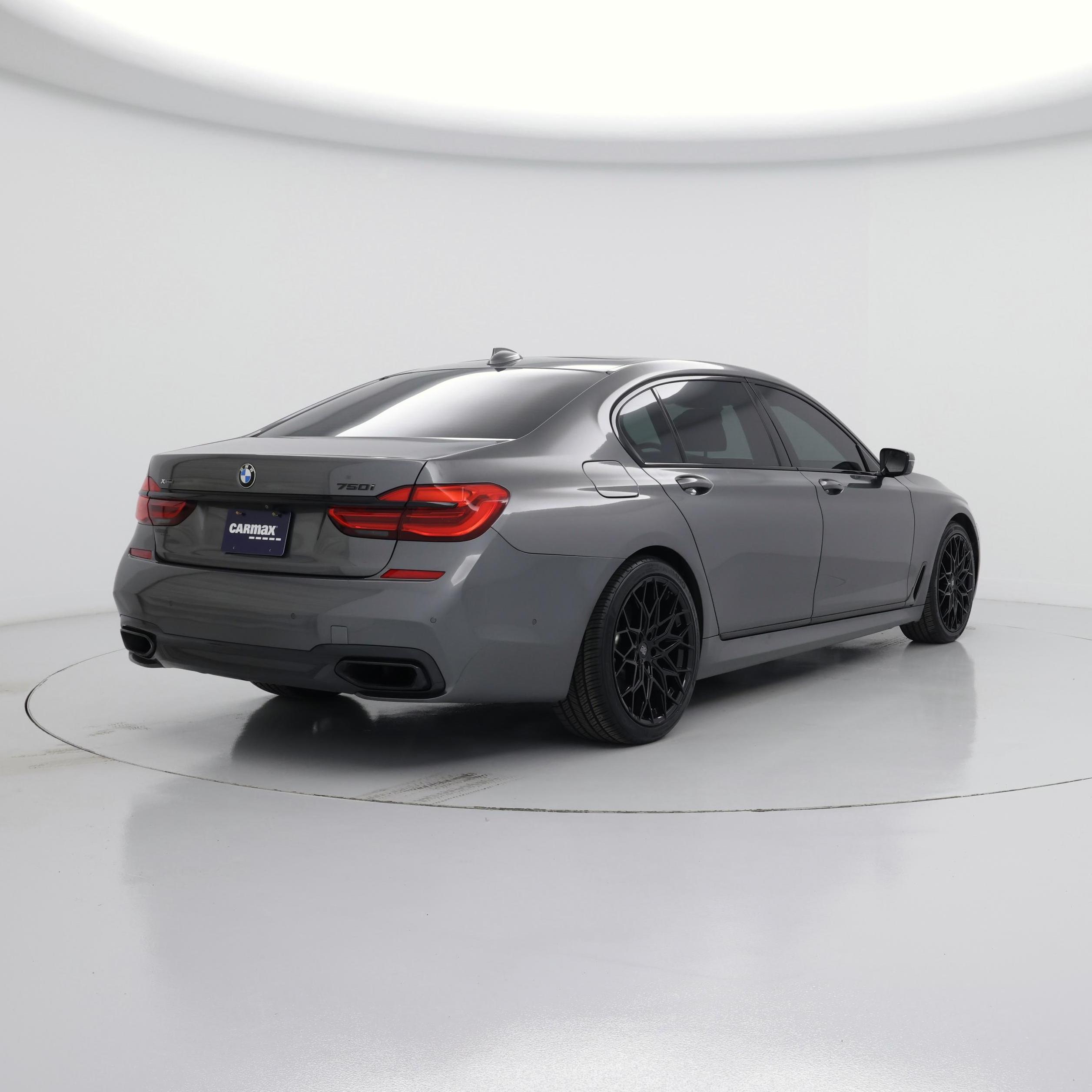 Thumbnail: 2016 BMW 7 Series - 8
