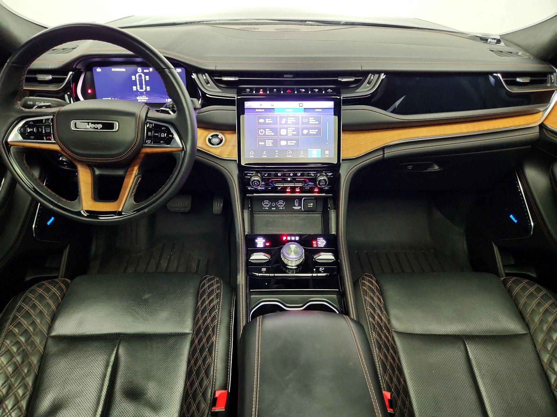 Thumbnail: 2023 Jeep Grand Cherokee L - 9