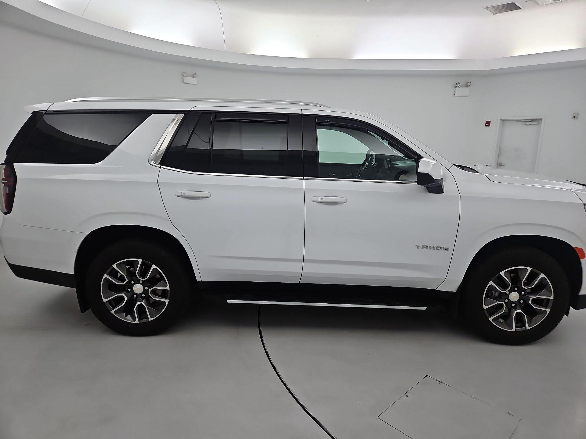 Thumbnail: 2021 Chevrolet Tahoe - 4