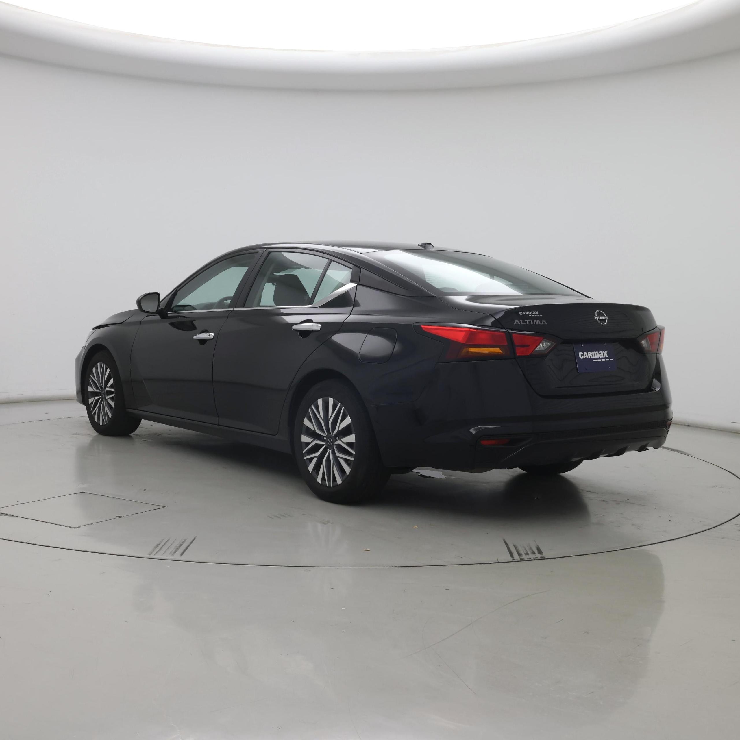Thumbnail: 2025 Nissan Altima - 2