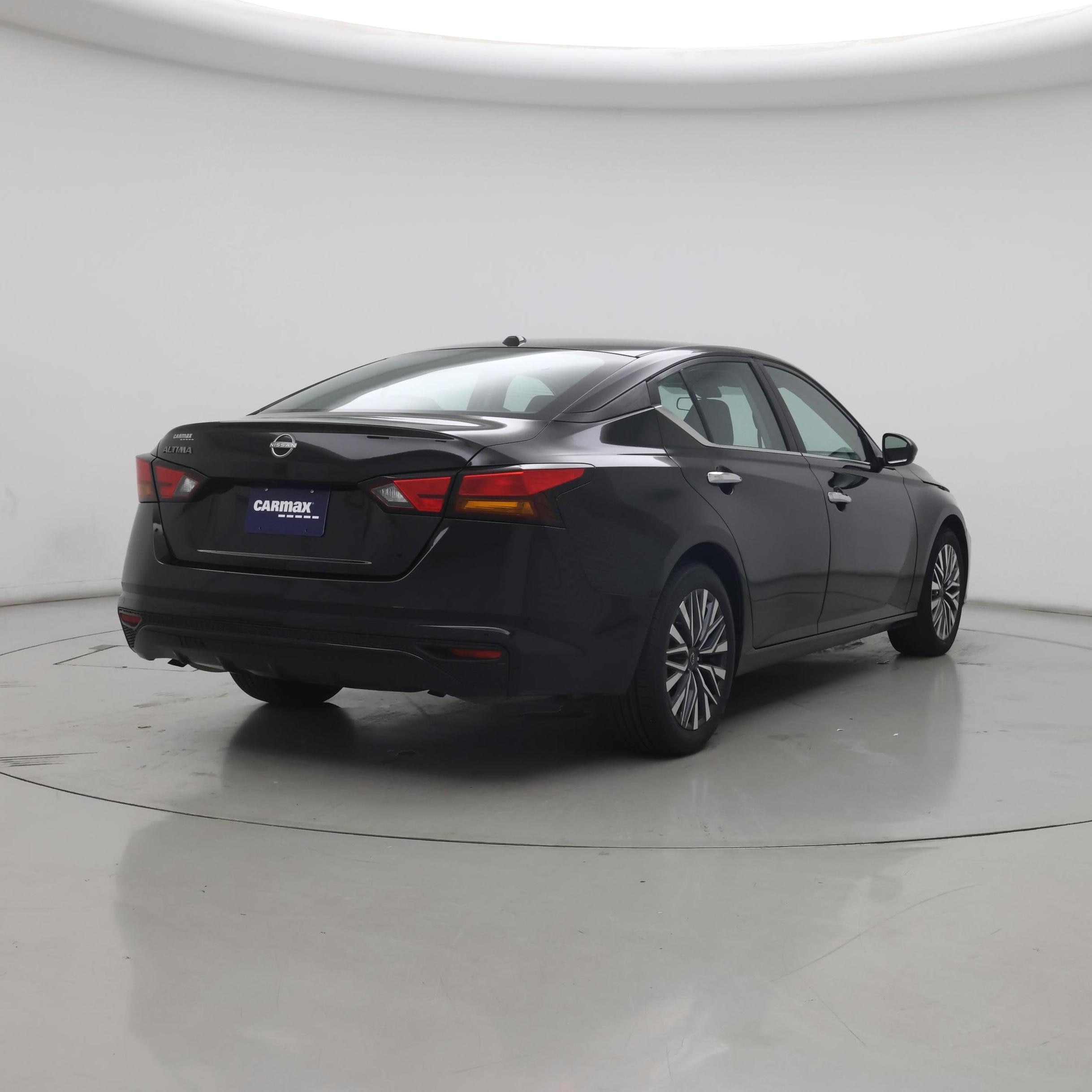 Thumbnail: 2025 Nissan Altima - 8