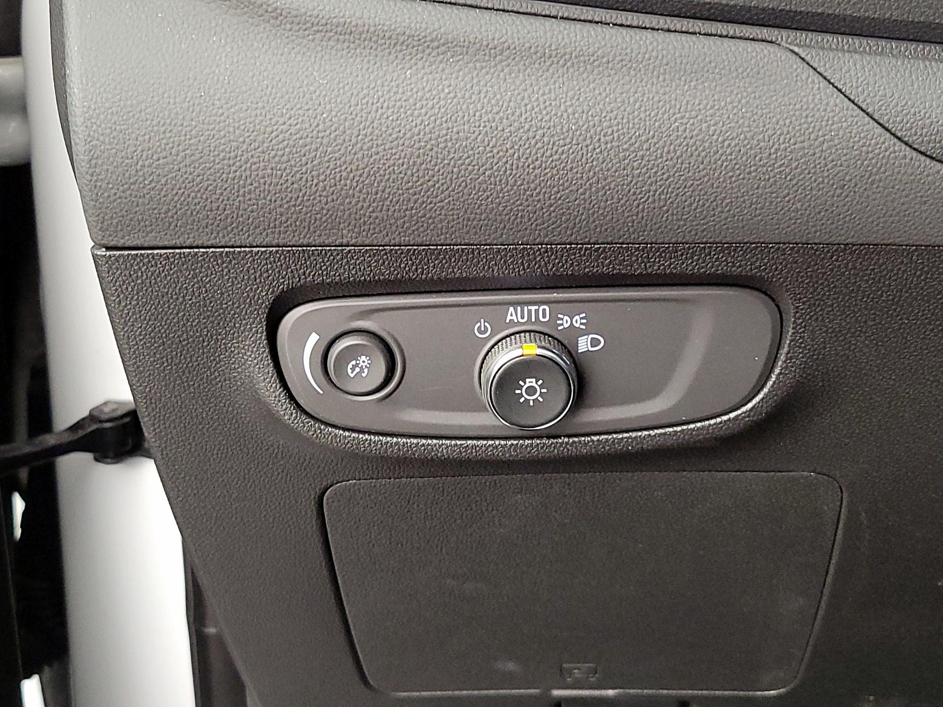 Thumbnail: 2025 Buick Encore GX - 13