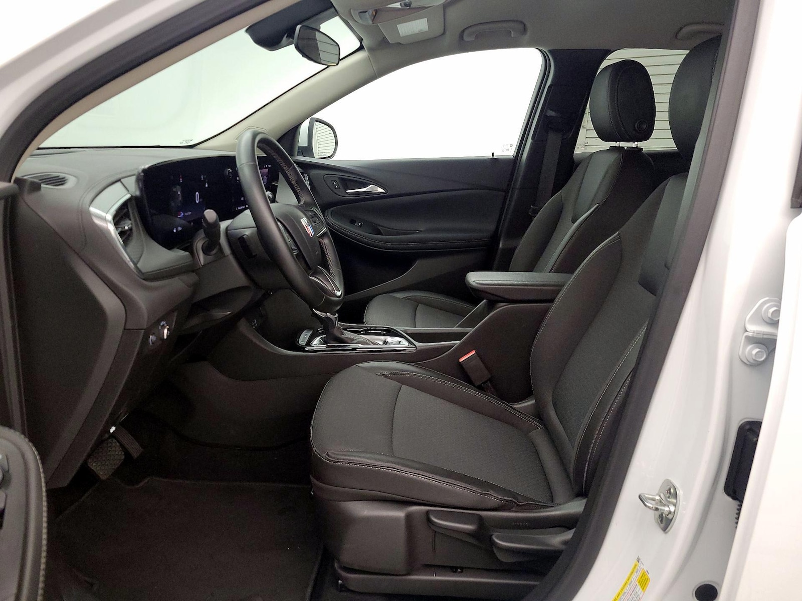 2025 Buick Encore GX Preferred - Photo 12