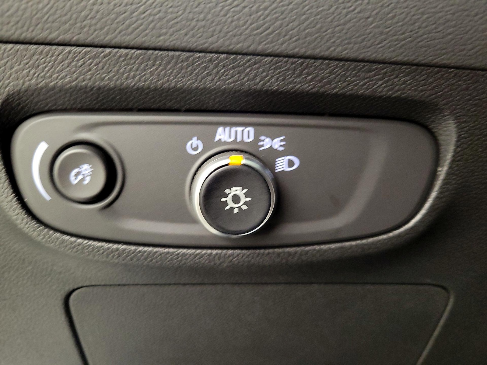 2025 Buick Encore GX Preferred - Photo 14