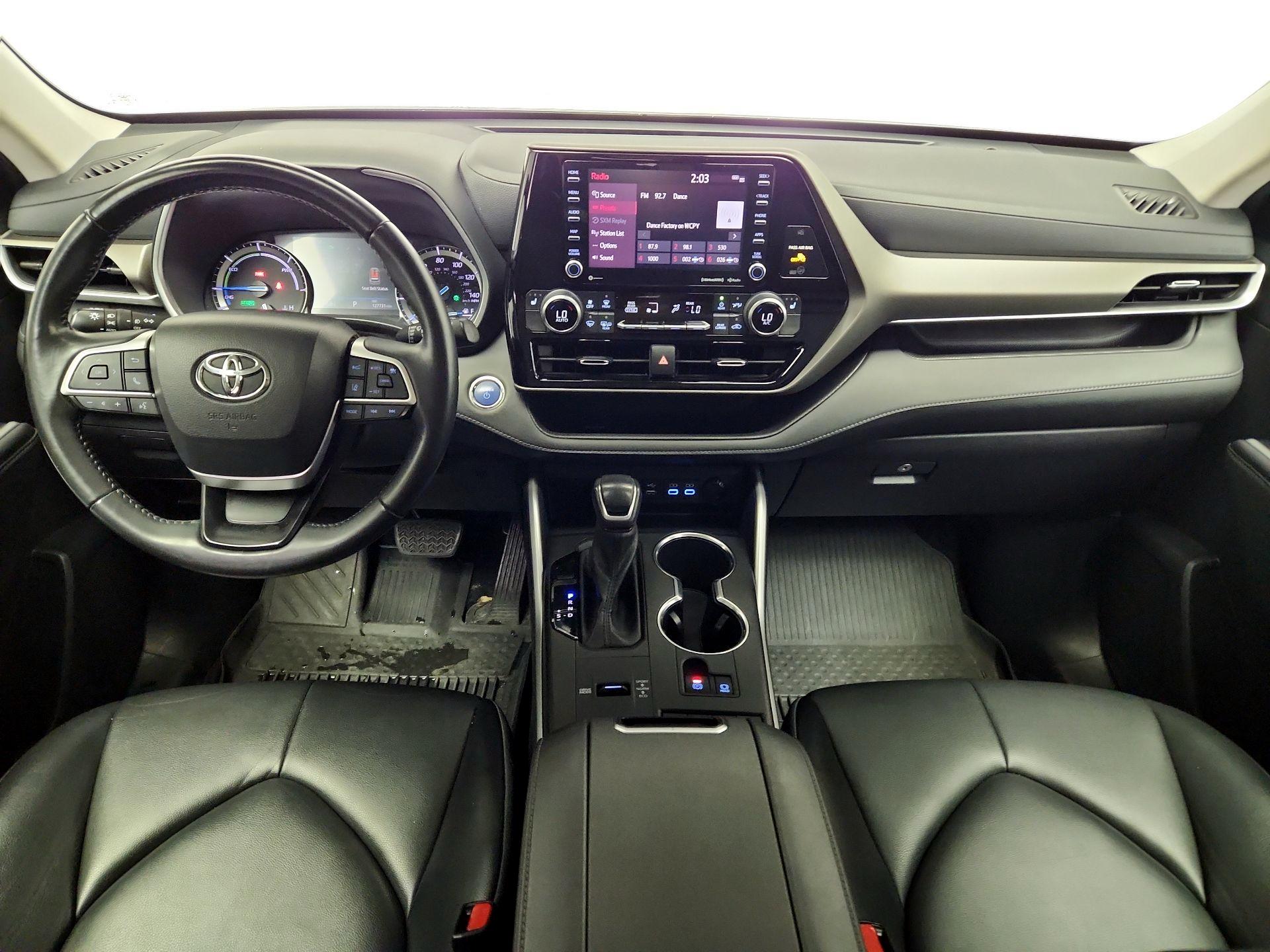 Thumbnail: 2022 Toyota Highlander - 9