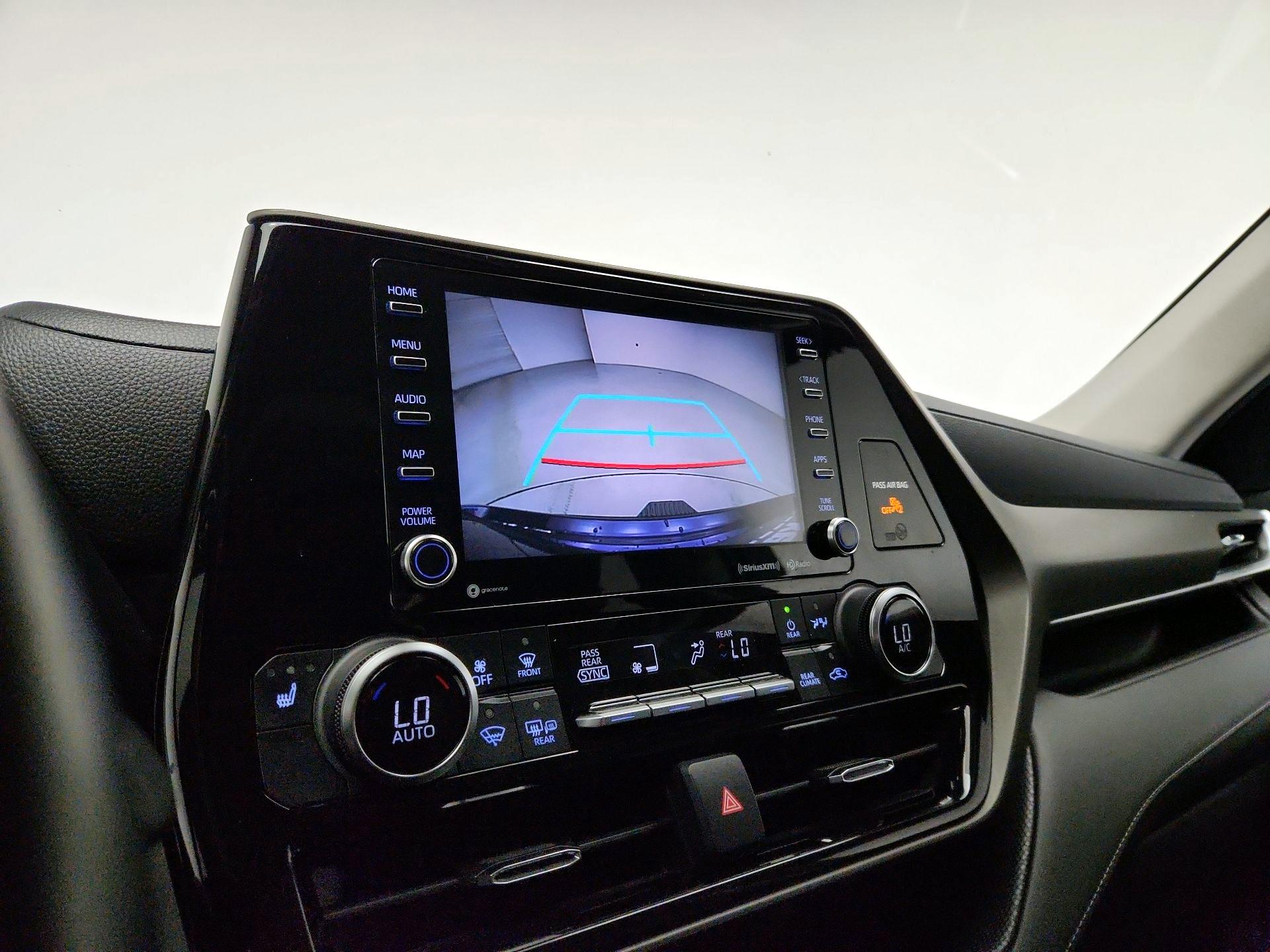 Thumbnail: 2022 Toyota Highlander - 14