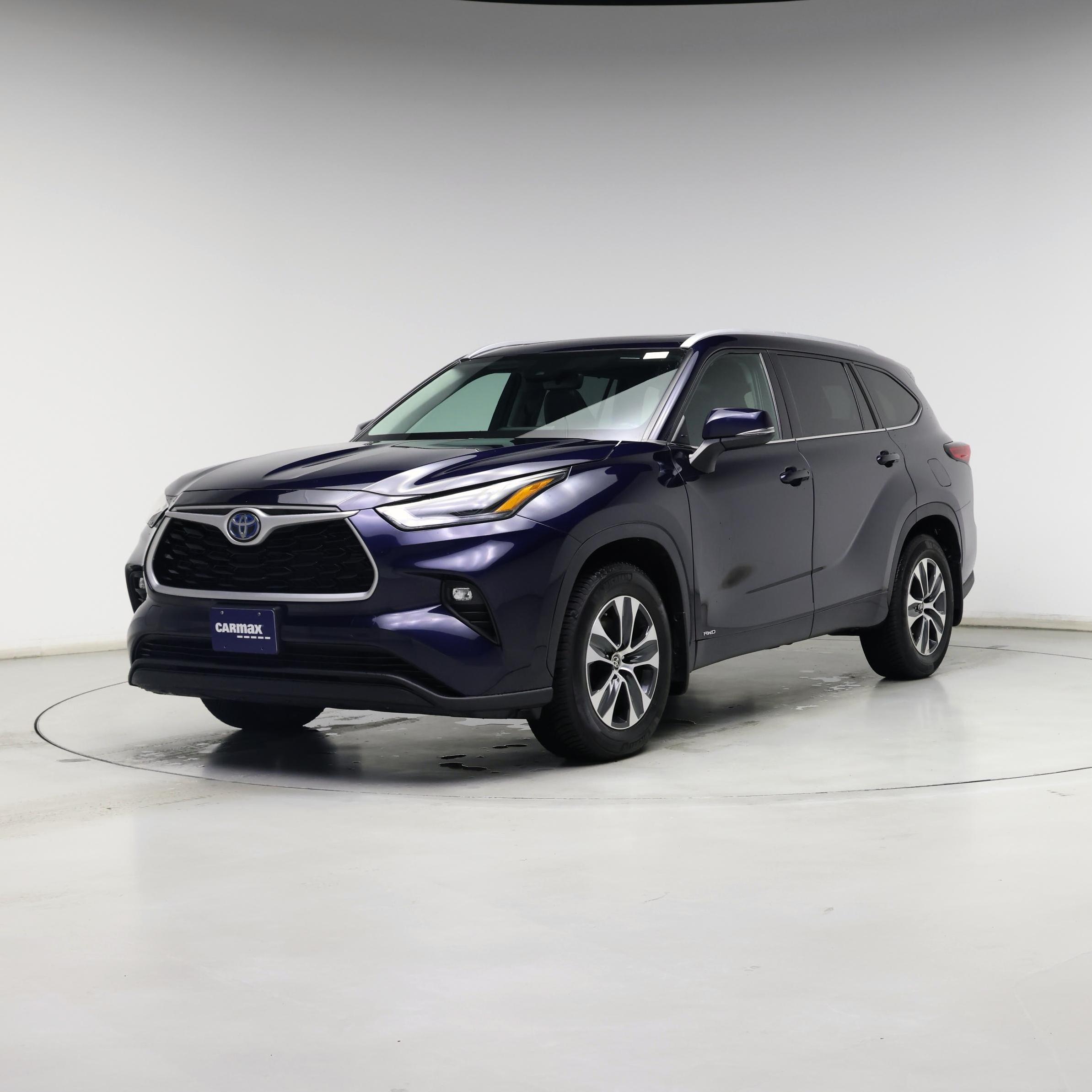 Thumbnail: 2022 Toyota Highlander - 4